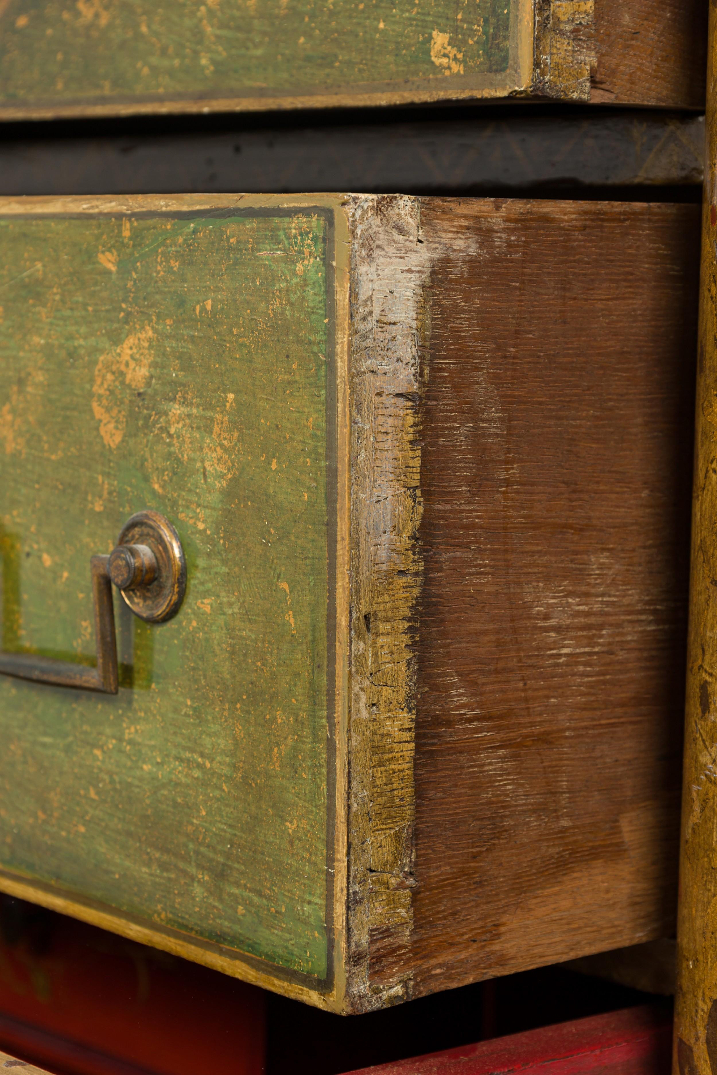 French Victorian Chinoiserie Gilt, Painted, and Lacquered 6-Drawer Chest Dresser For Sale 2