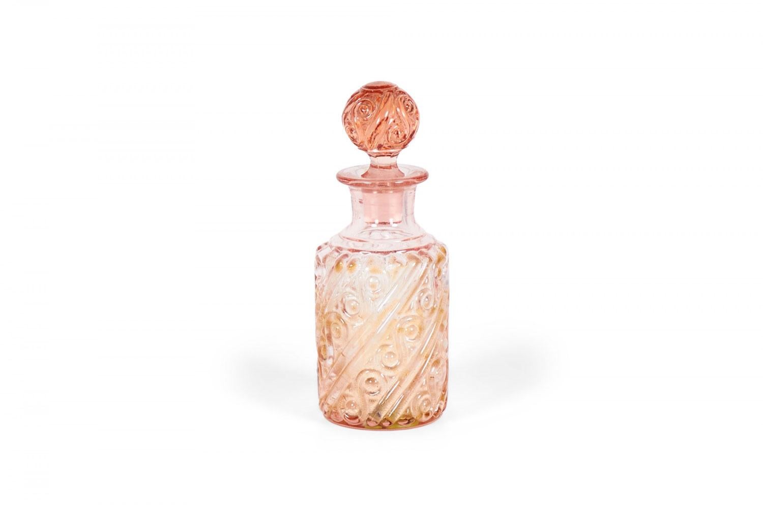 Frasco de perfume victoriano francés de cristal de arándano rojo Francés en venta