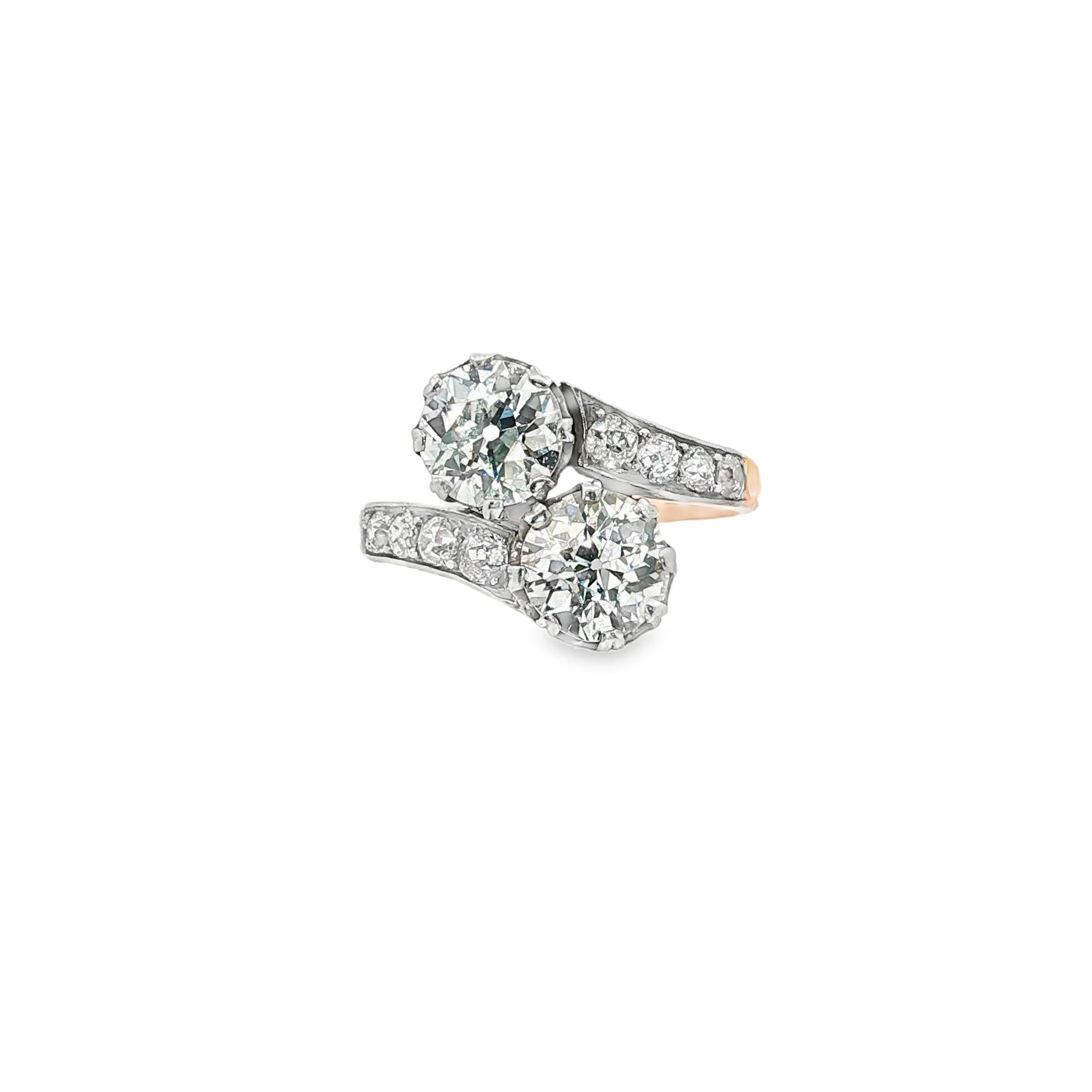 French Victorian Diamond Toi et Moi Ring in Platinum and Gold en venta