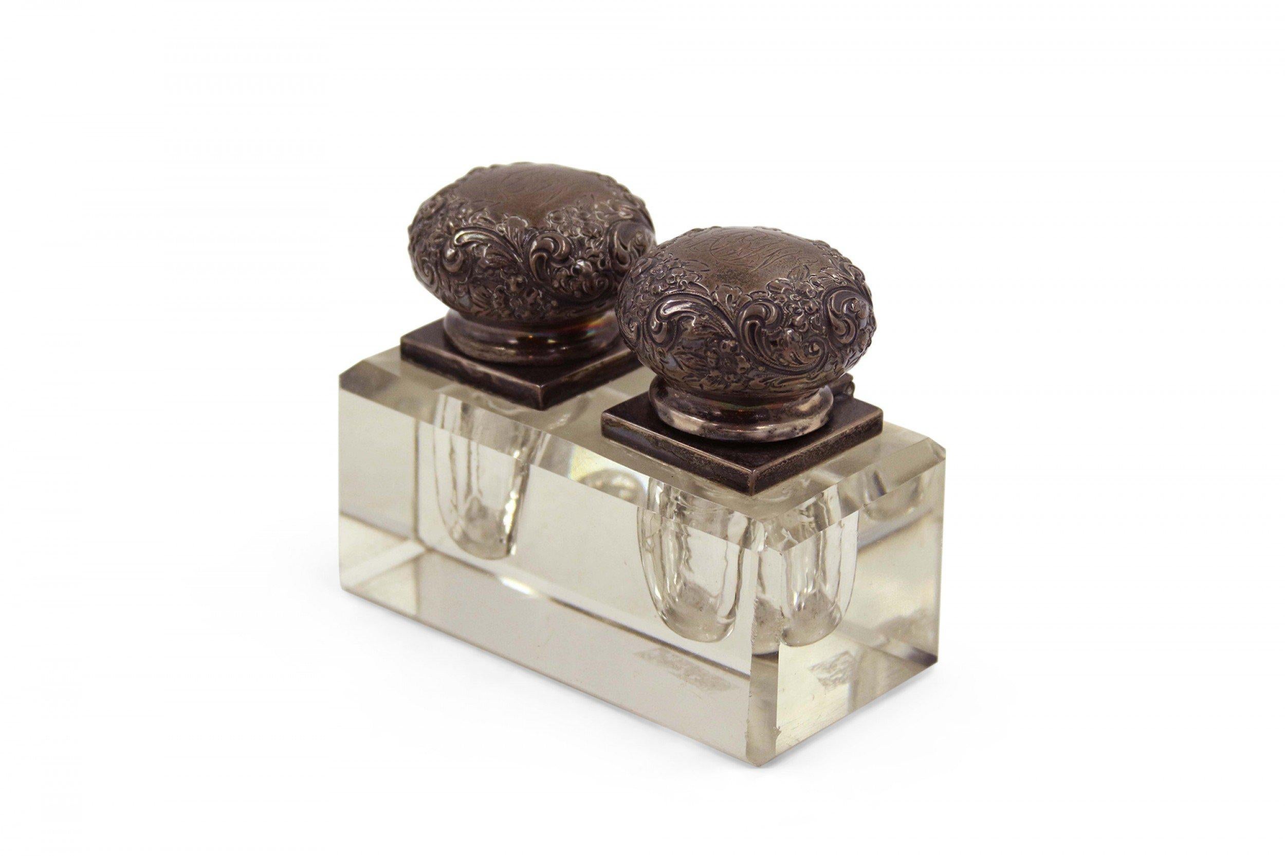 French Victorian Embossed Sterling Silver and Glass Inkwell In Good Condition For Sale In New York, NY