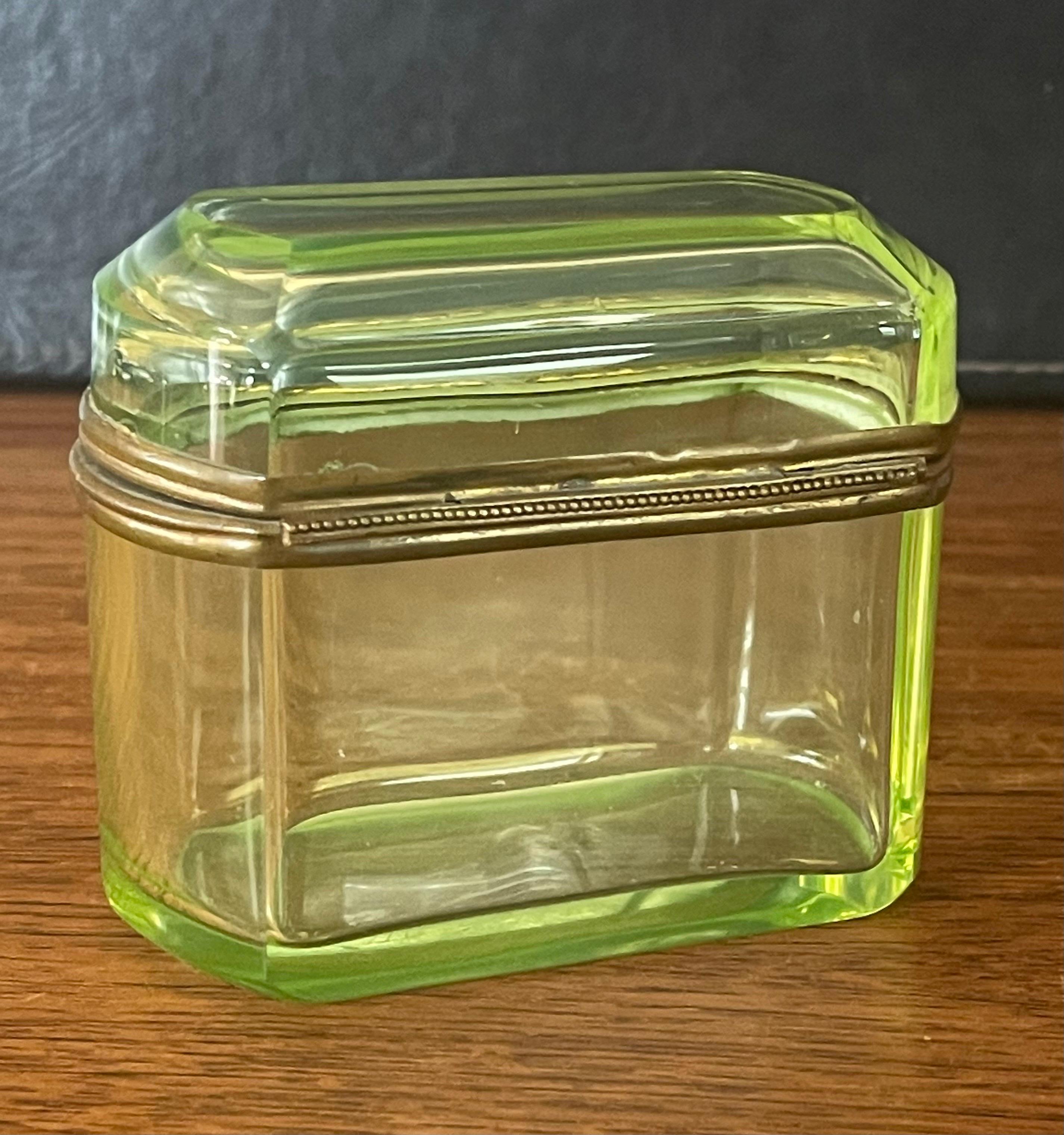 French Victorian Era Vaseline Green Glass Lidded Trinket Box 5