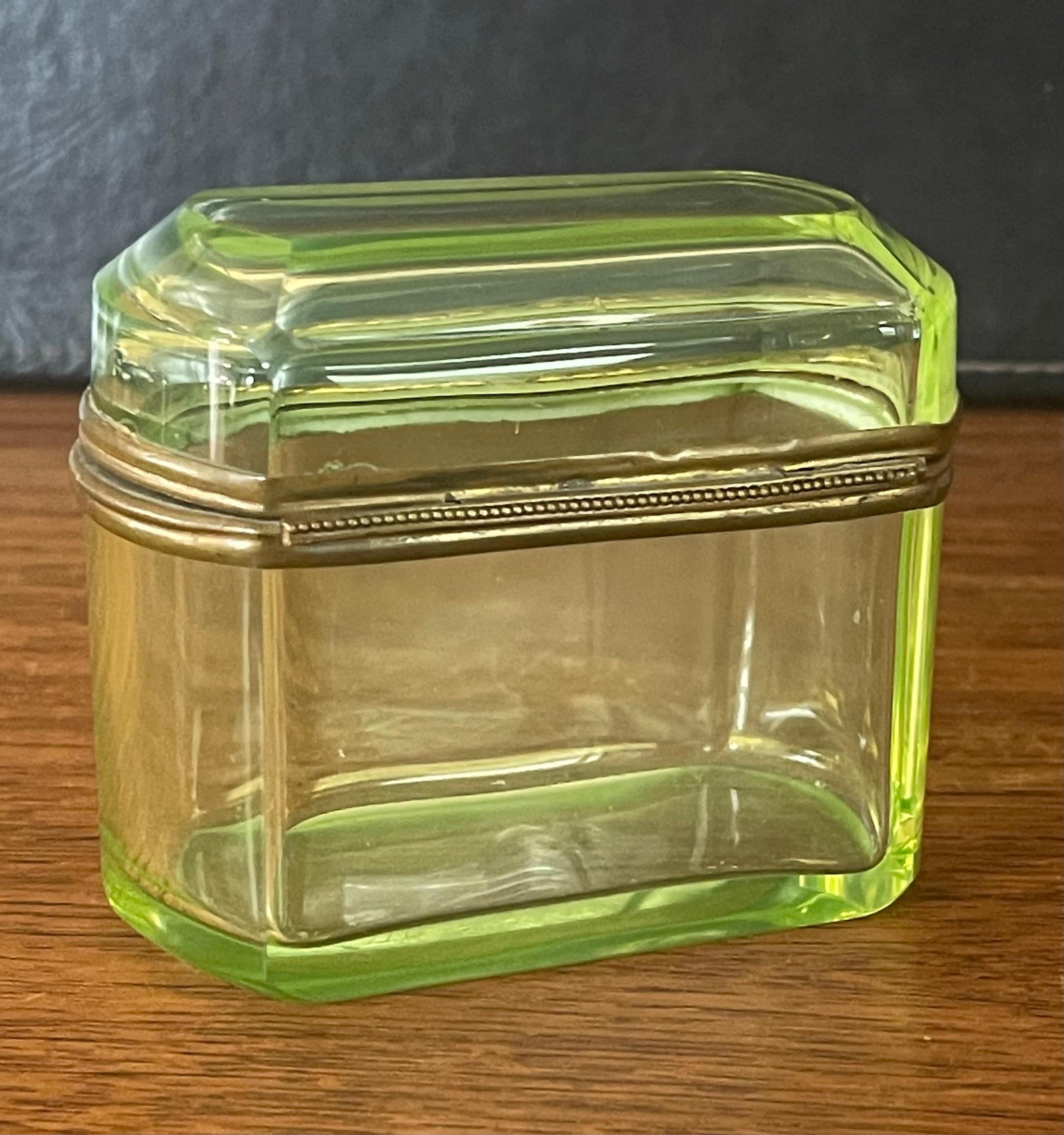 French Victorian Era Vaseline Green Glass Lidded Trinket Box 6