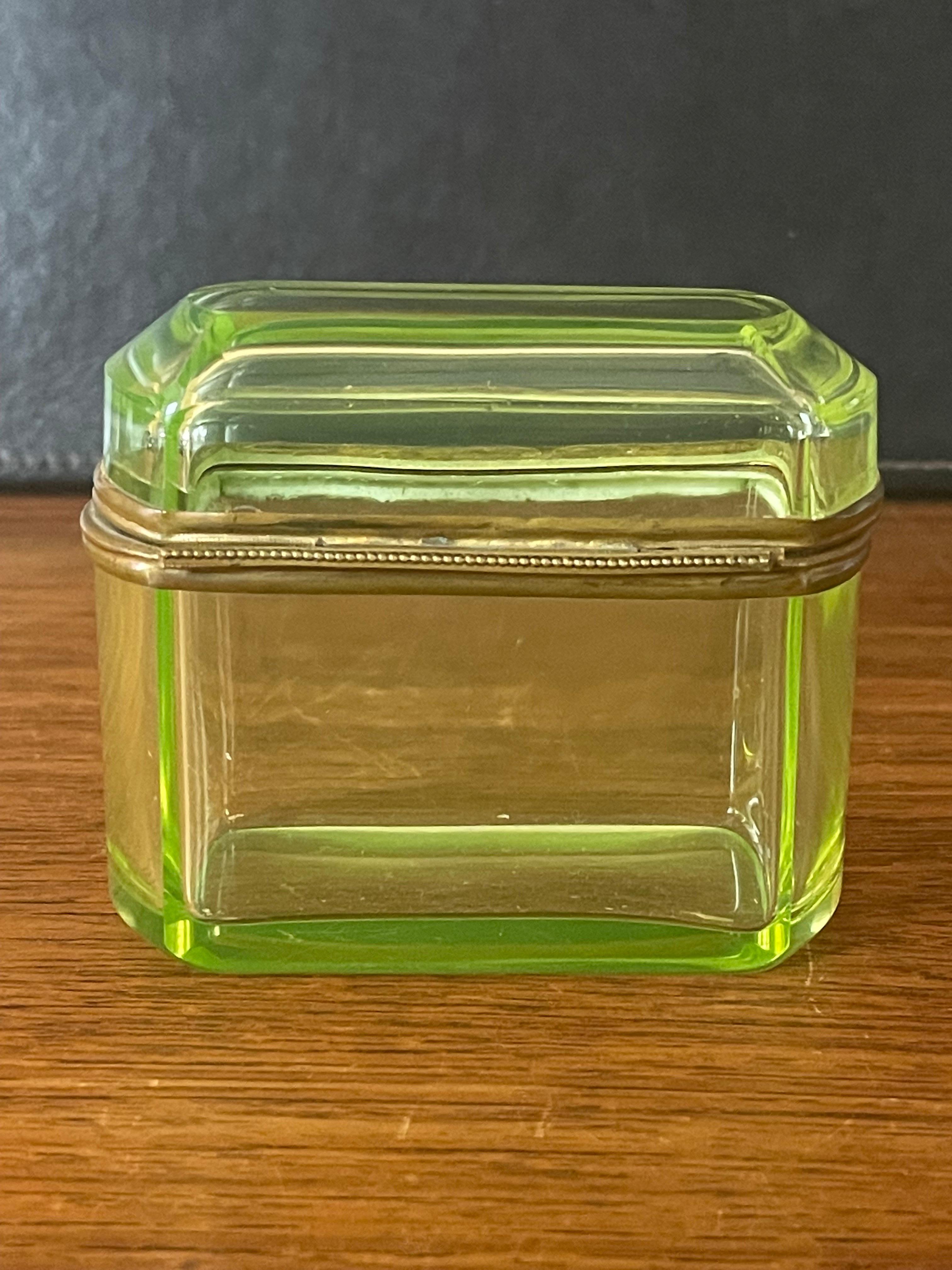French Victorian Era Vaseline Green Glass Lidded Trinket Box 7