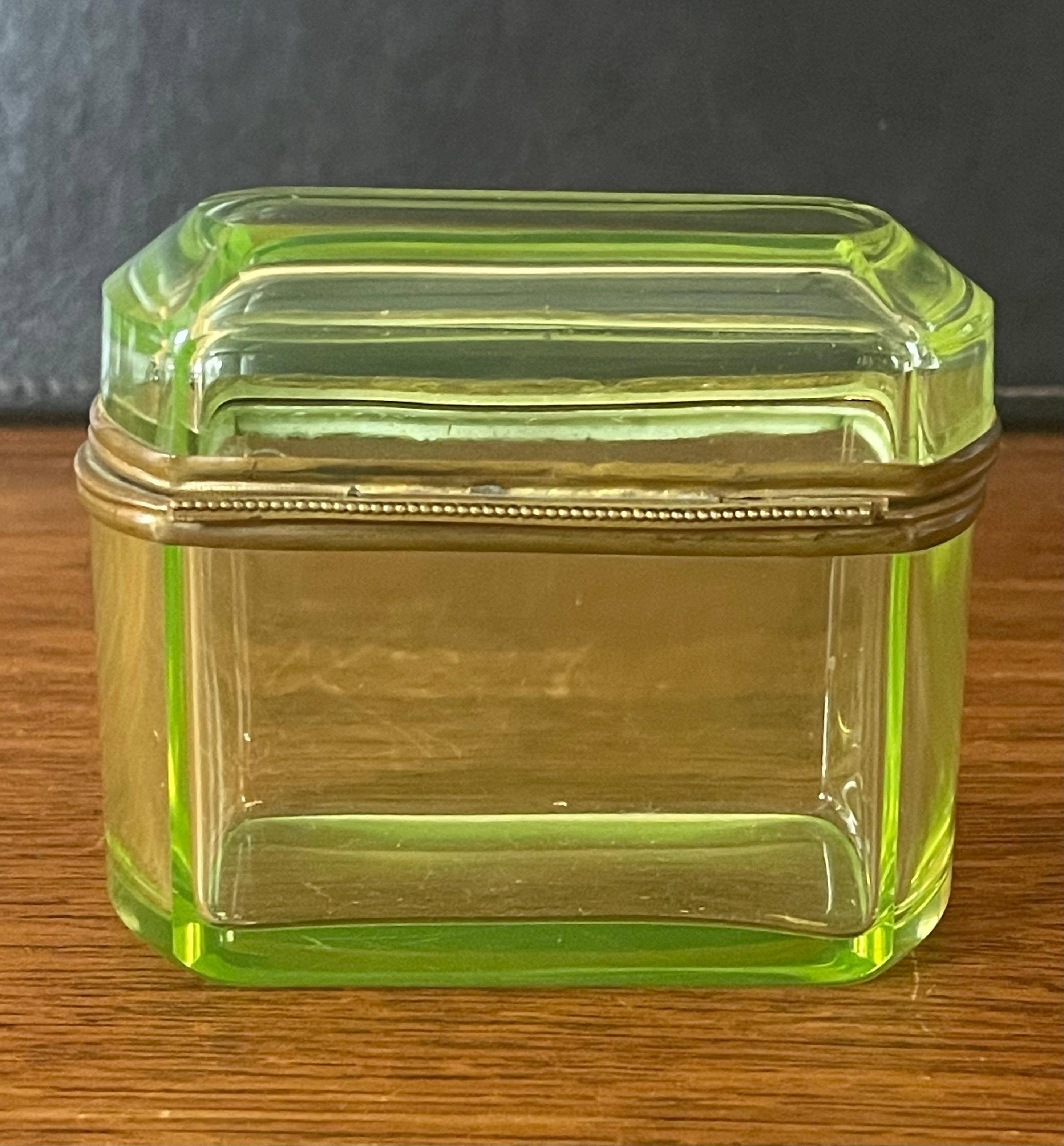 French Victorian Era Vaseline Green Glass Lidded Trinket Box 9