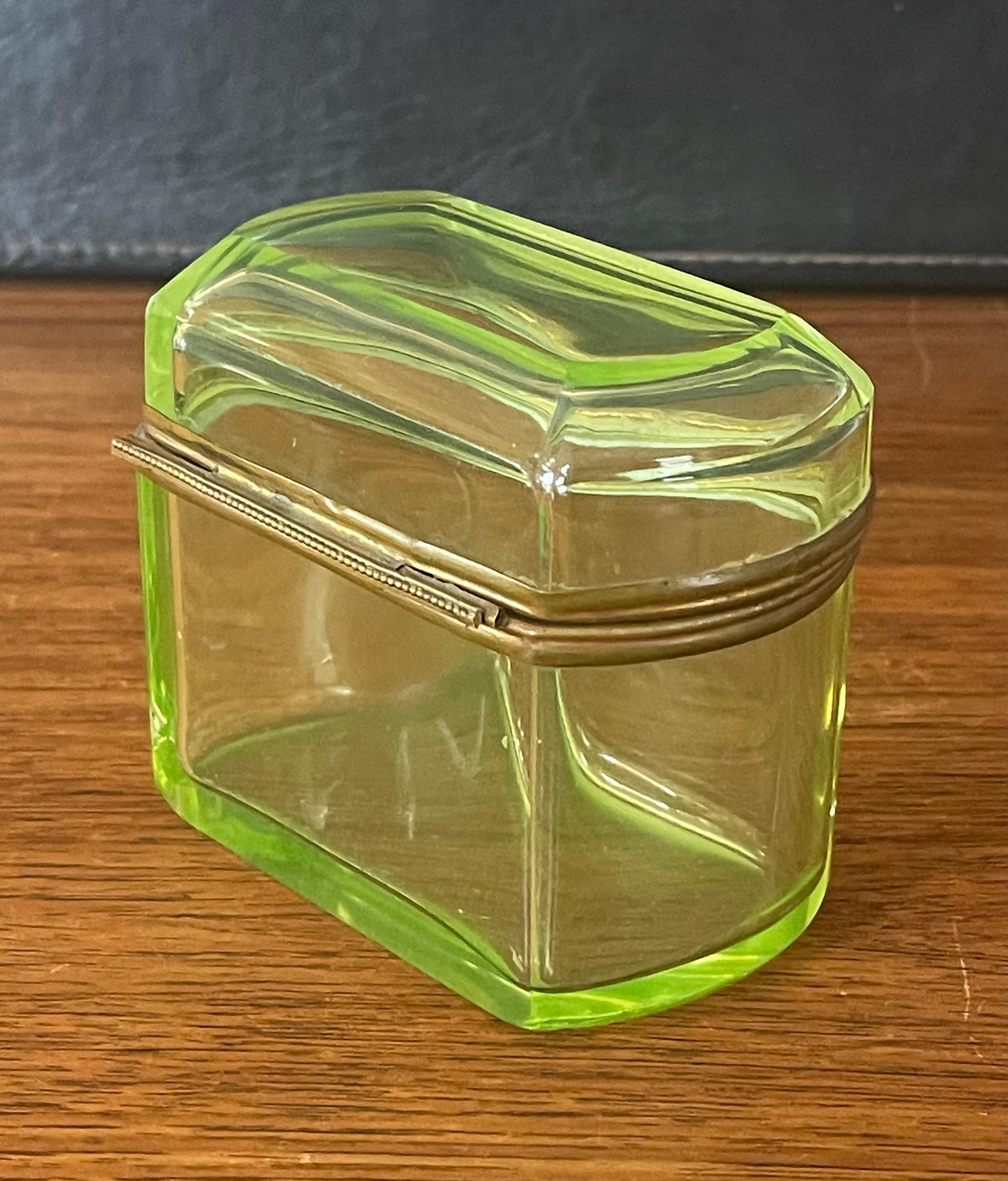 French Victorian Era Vaseline Green Glass Lidded Trinket Box 9