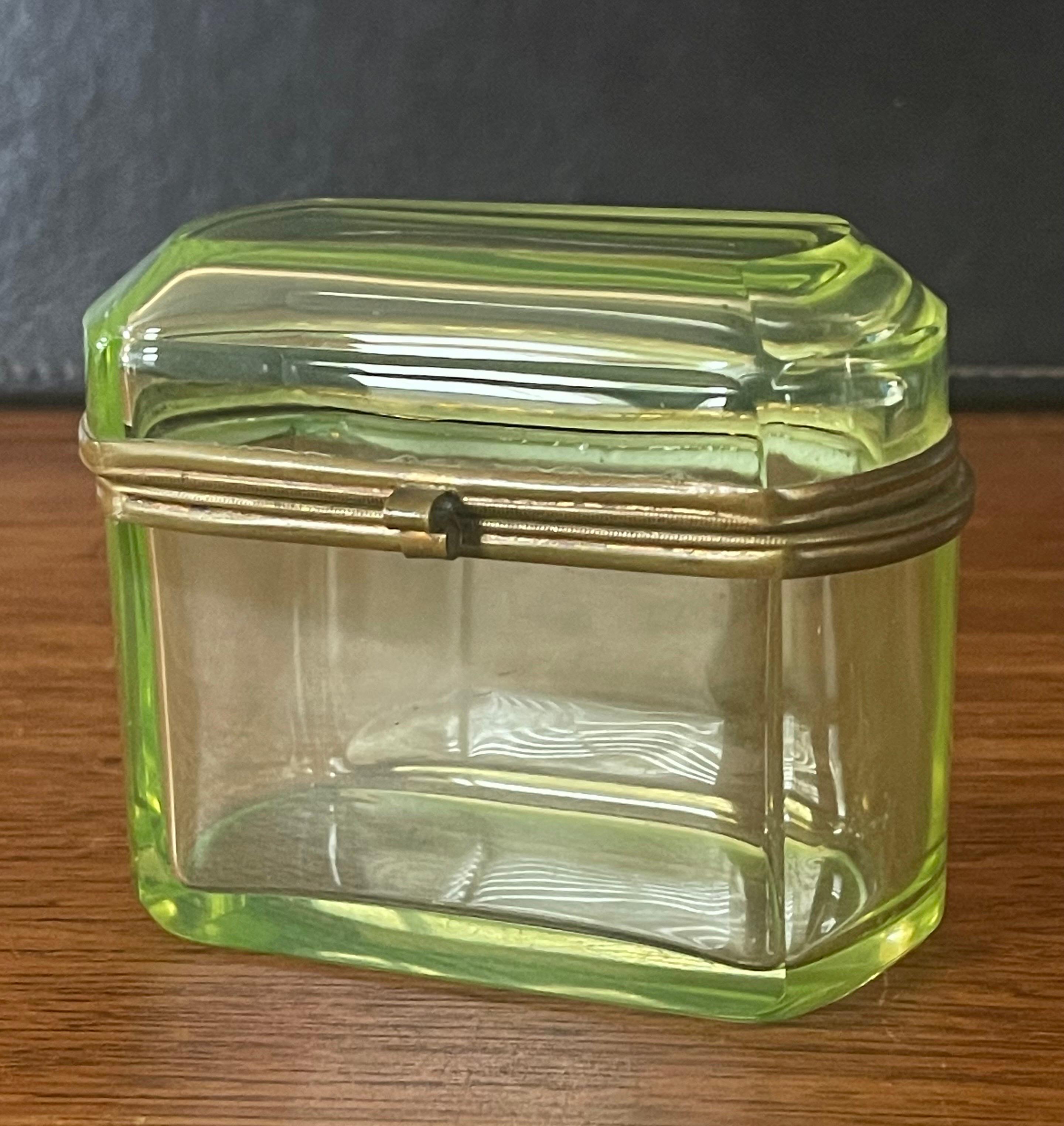 French Victorian Era Vaseline Green Glass Lidded Trinket Box 11