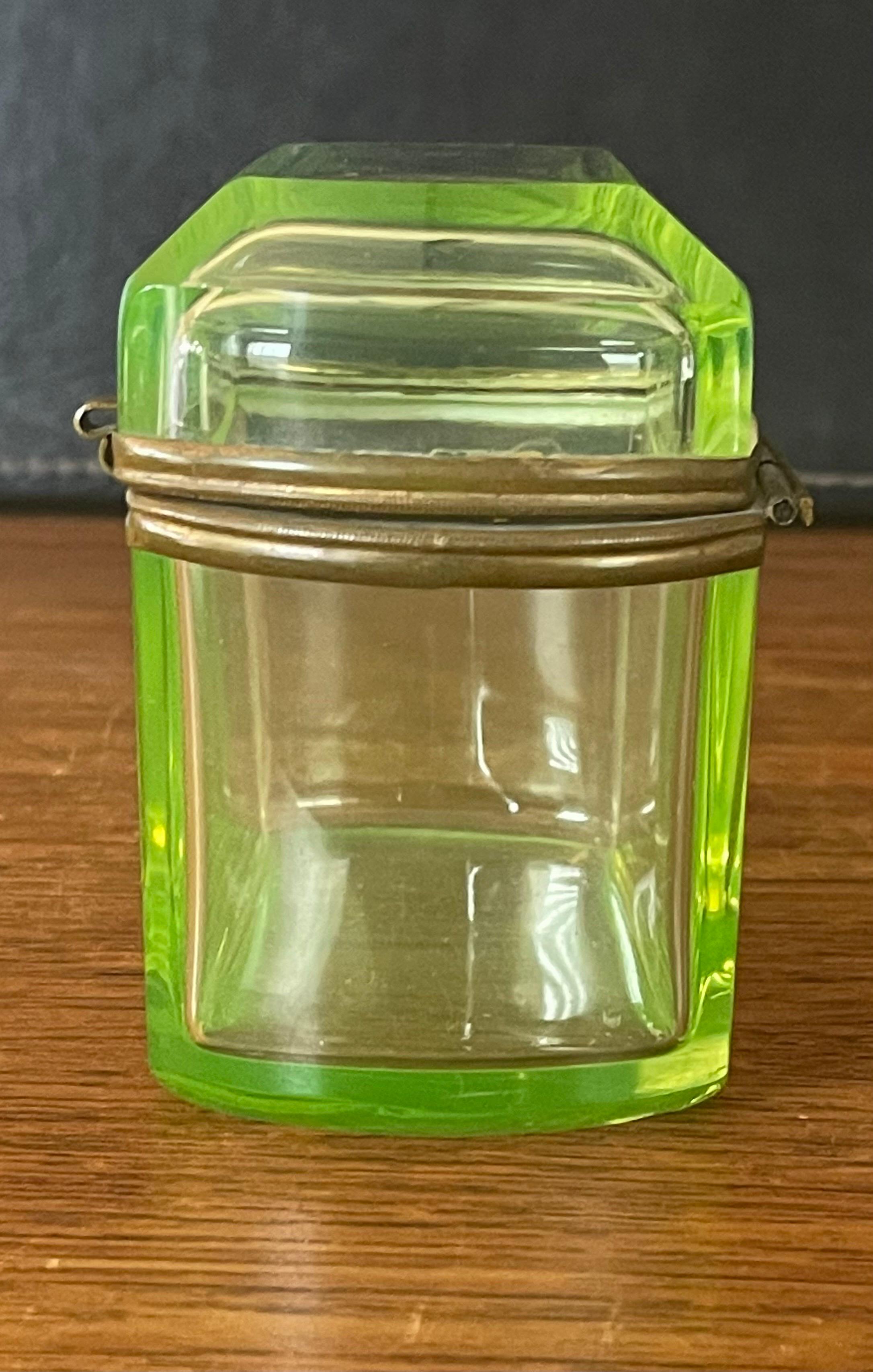 French Victorian Era Vaseline Green Glass Lidded Trinket Box 4