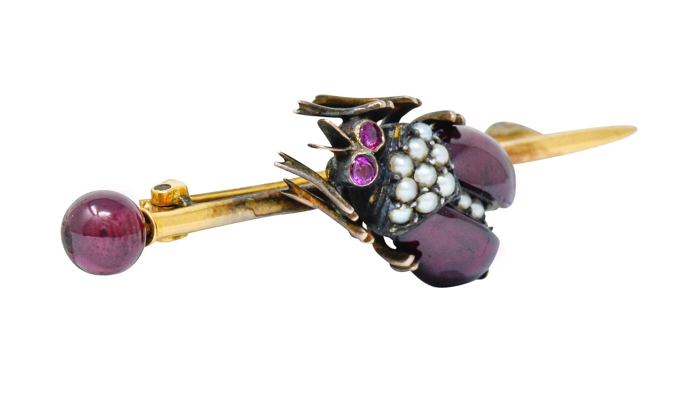 Cabochon French Victorian Garnet Pearl Ruby Silver-Topped 18 Karat Gold Beetle Bar Brooch