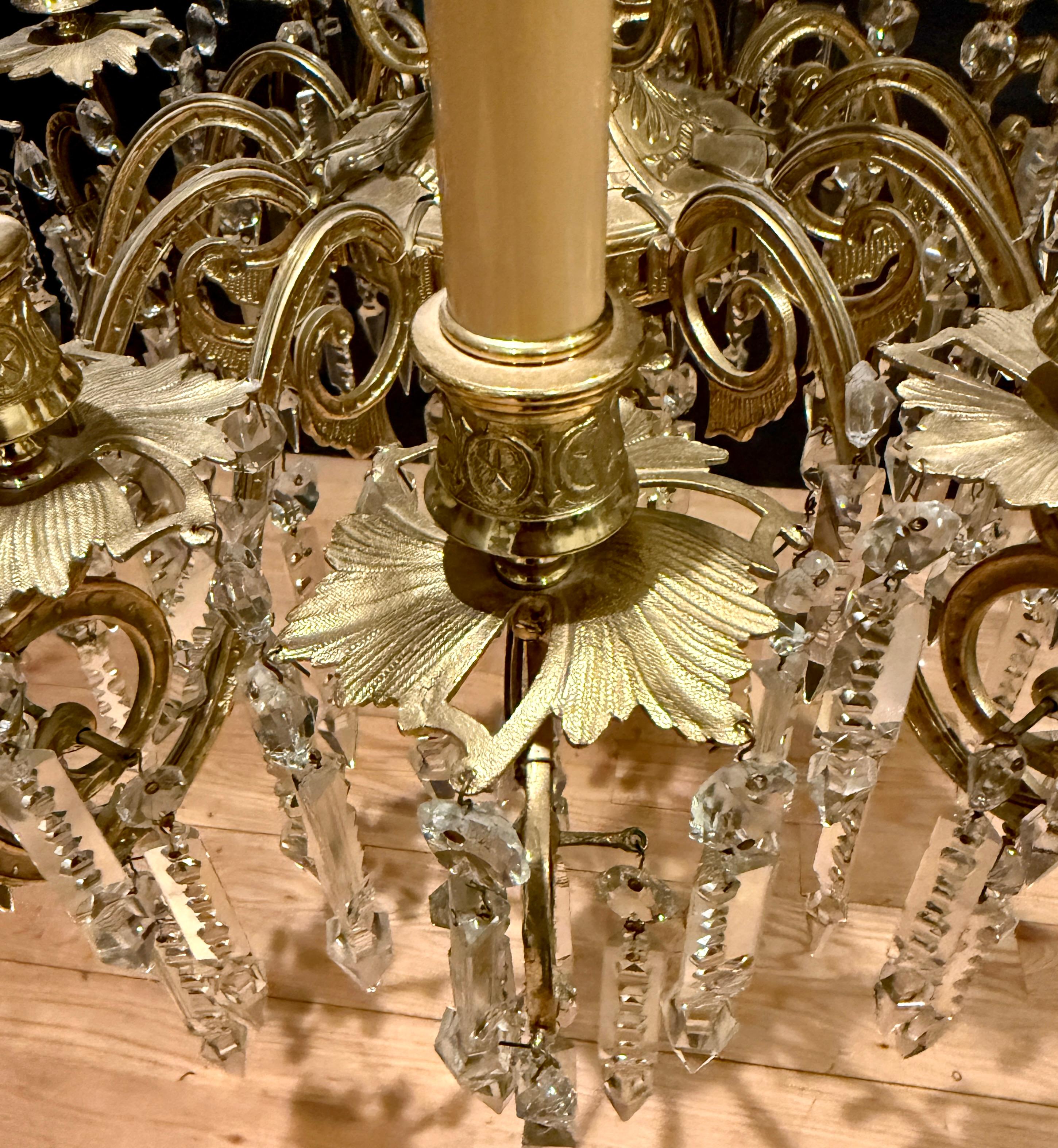 XIX secolo French Victorian Gilded Bronze & Crystal Rococo Revival Chandelier in vendita