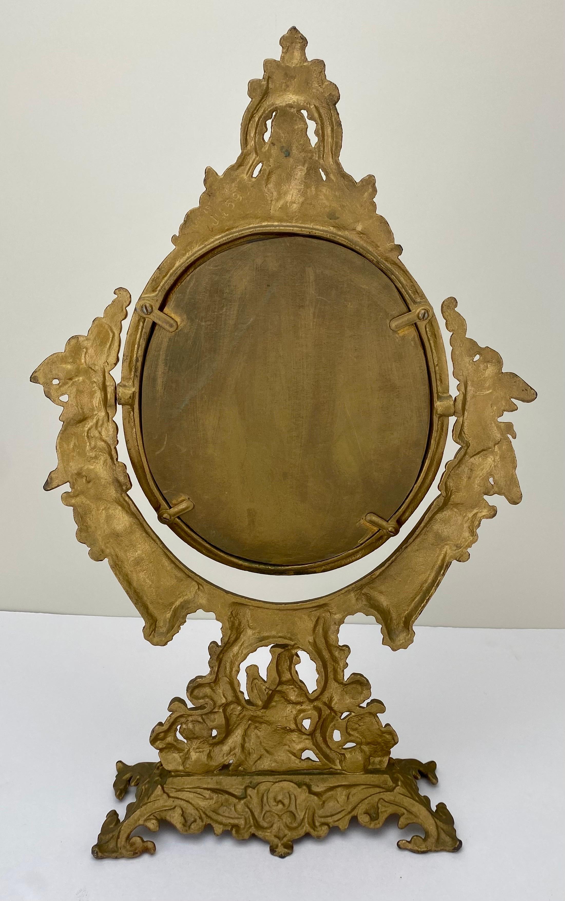 French Victorian Gilt Bronze Vanity Oval Table Mirror with Cherubs  For Sale 5