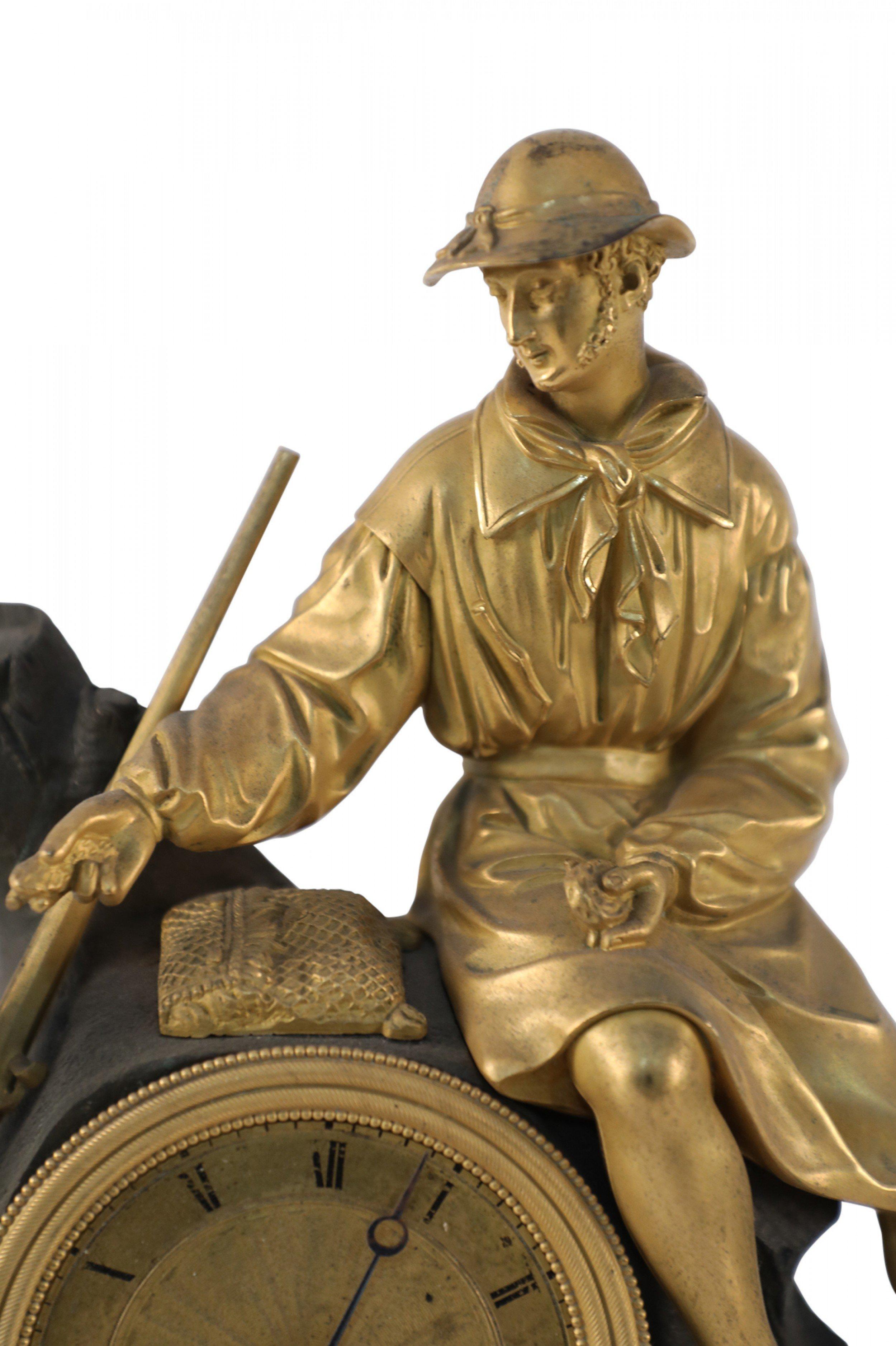 Französische viktorianische Kaminuhr aus vergoldeter Broze für Jäger und Hund im Angebot 5