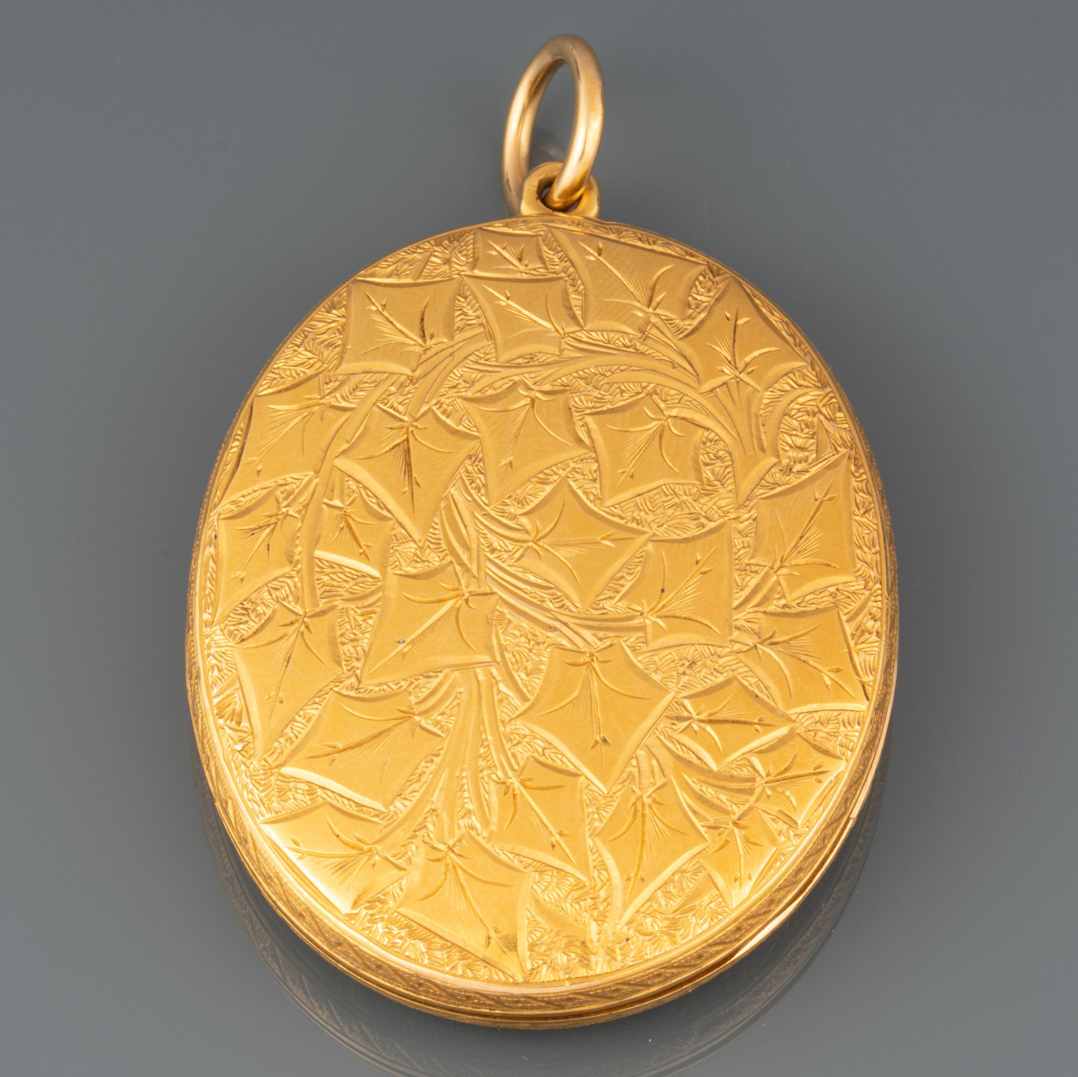 French Victorian Gold Locket For Sale 1