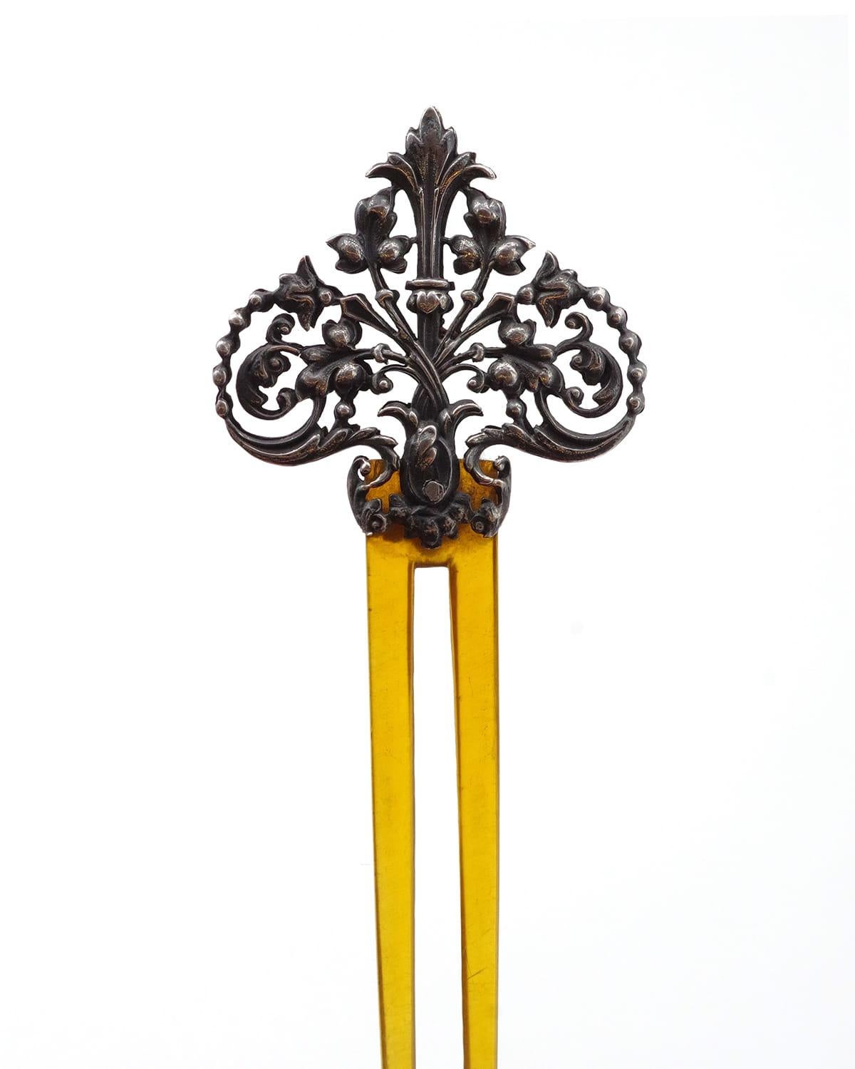 French Victorian gothic revival naturalist silver bun hair comb For Sale 1