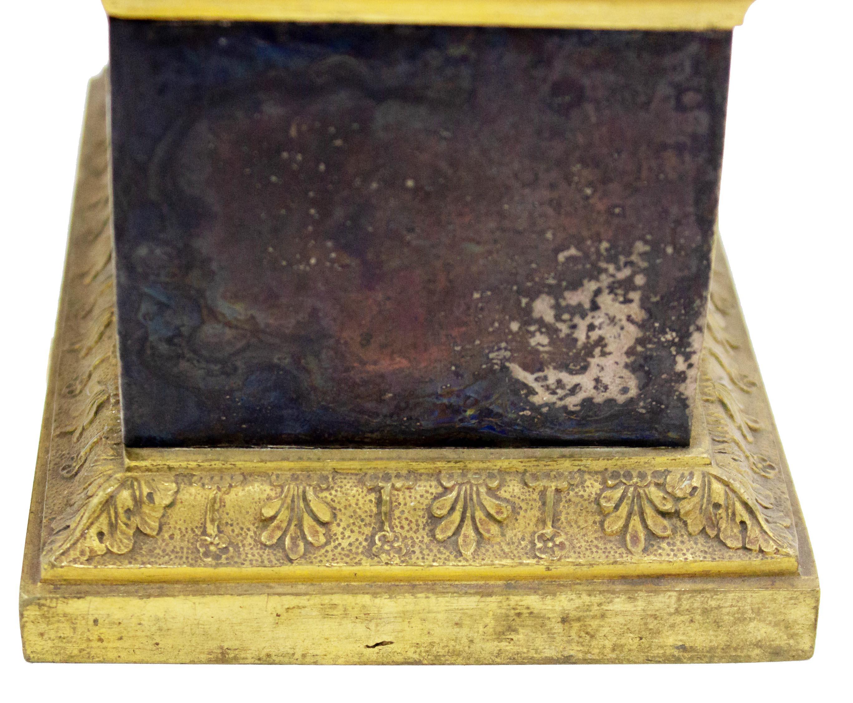 French Victorian Inkwell with Bronze Figures For Sale 1