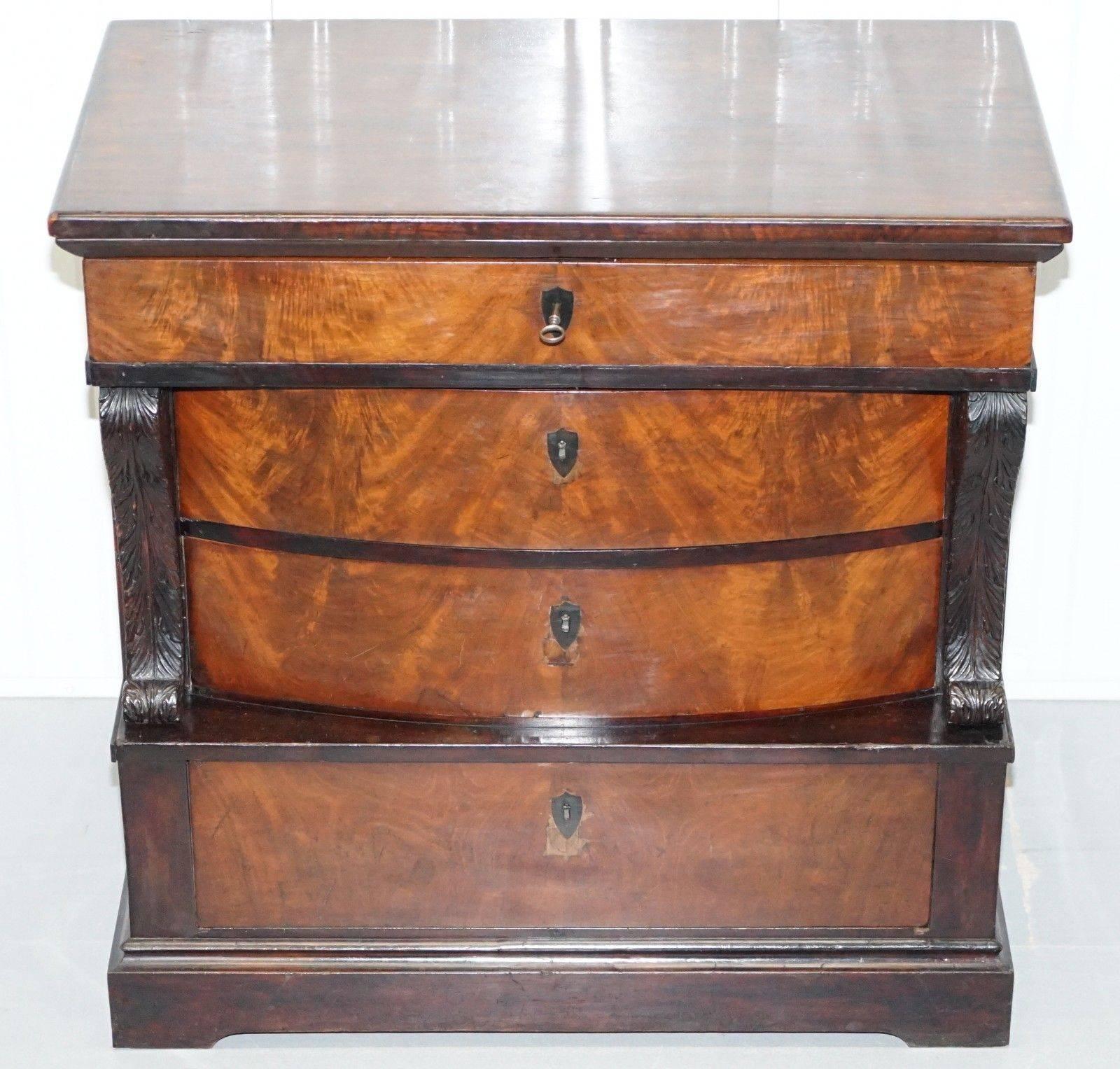 We are delighted to offer for sale this stunning French Victorian bow fronted Mahogany chest of drawers with Biedermeier style locks

An exceptional quality and well-made piece in period Victorian condition throughout. The wood has a deep rich