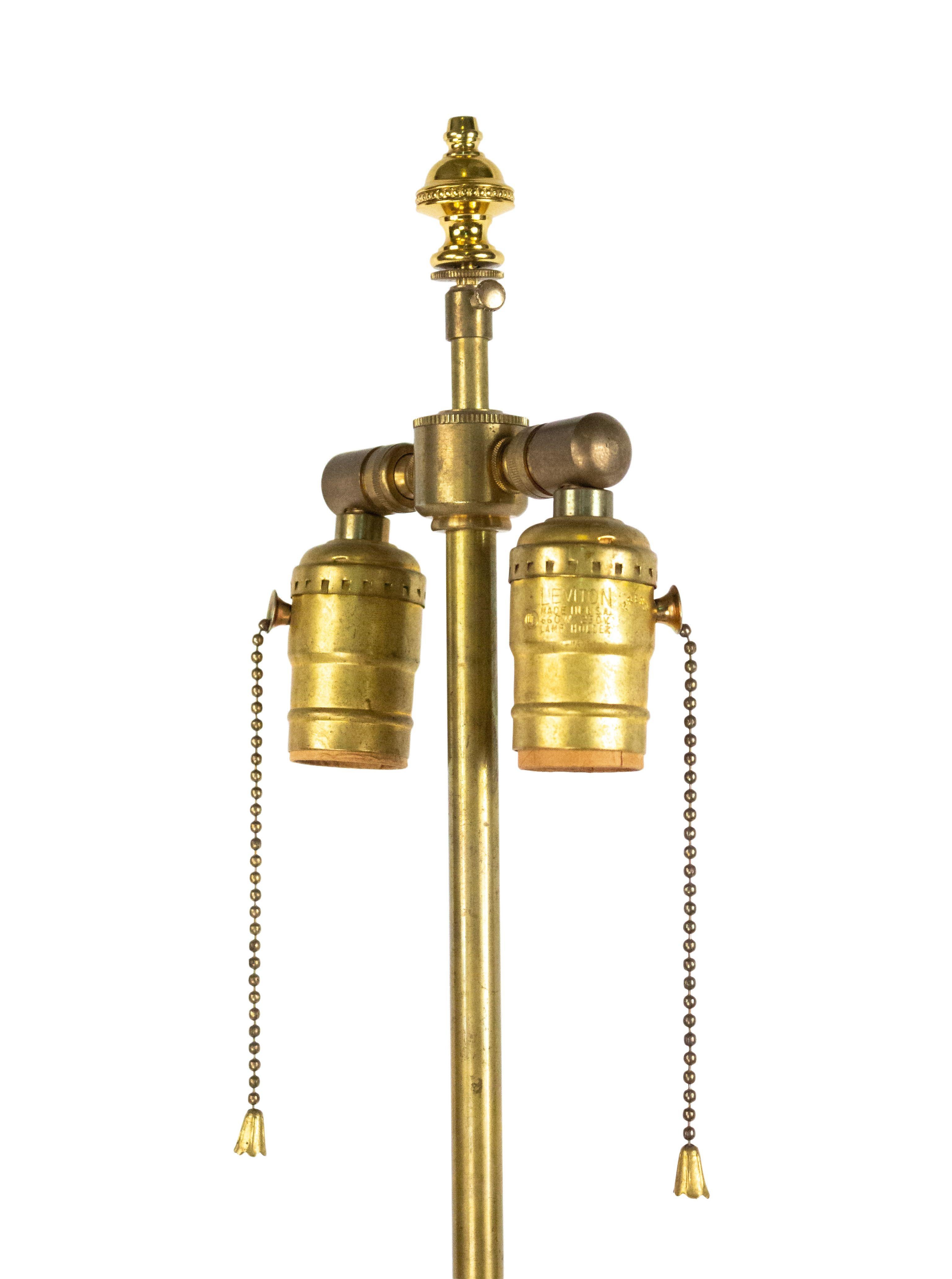 XIXe siècle Lampe de table à colonne en marbre de style victorien français en vente