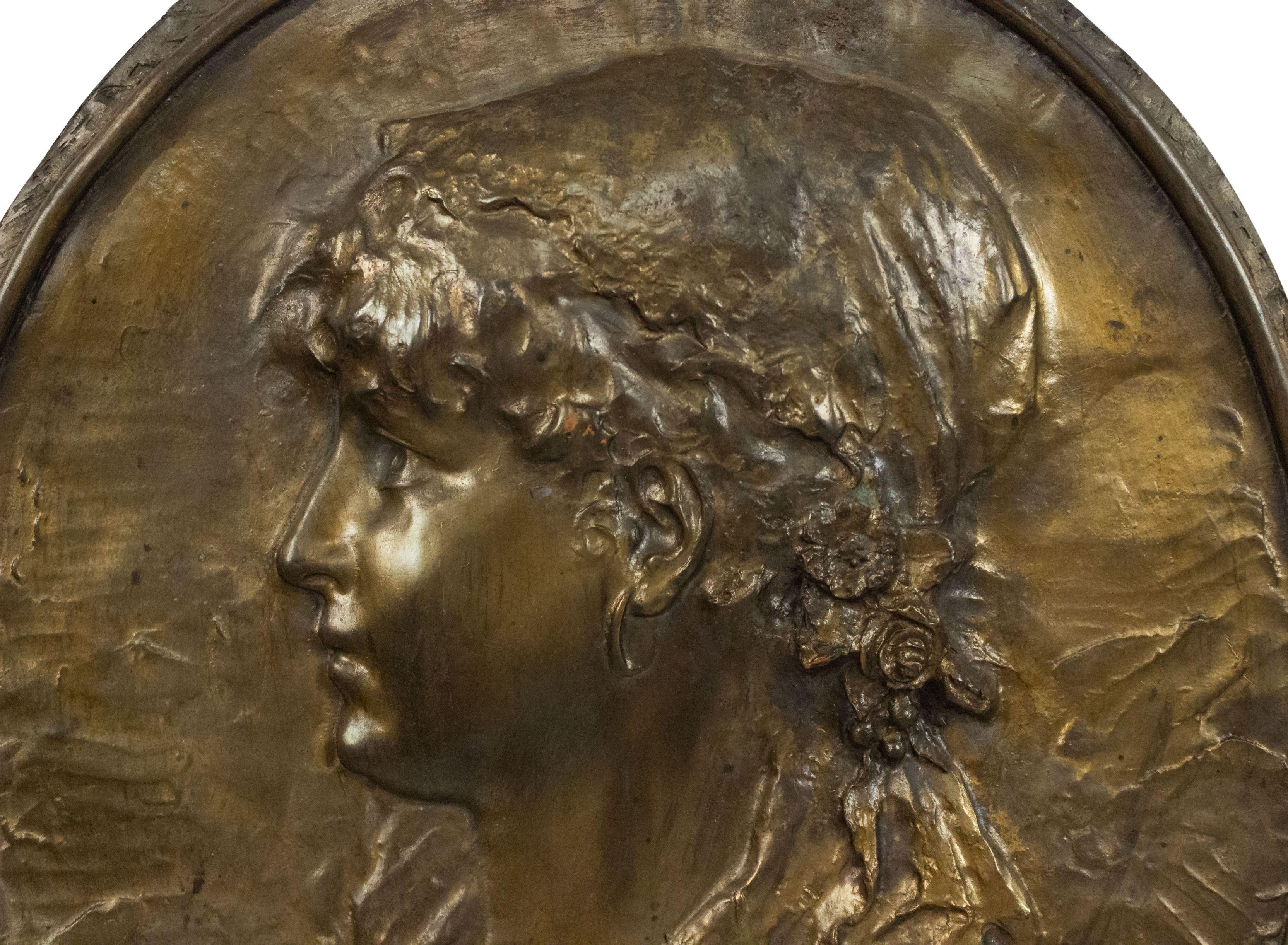 French Victorian Metal Medallion Wall Plaque of Young Girl In Good Condition For Sale In New York, NY
