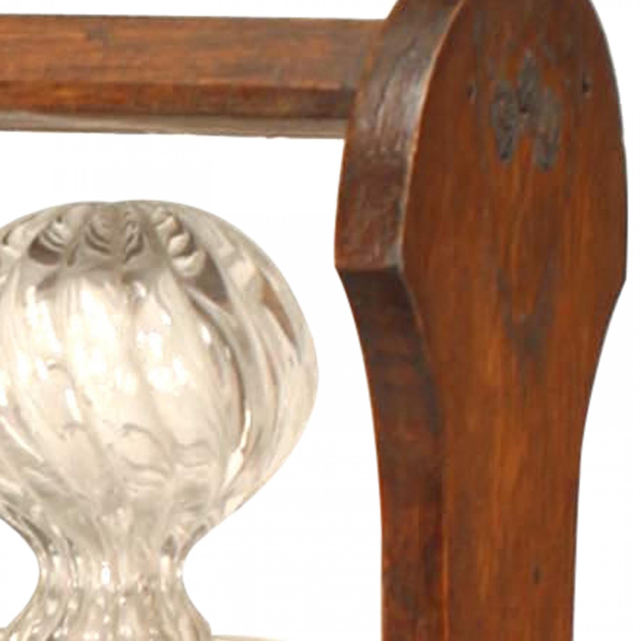 Französische viktorianische Eiche Tantalus Set (Viktorianisch) im Angebot