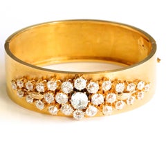 French Victorian Old Mine Cut Diamond 18 Karat Gold Hinged Bangle Bracelet