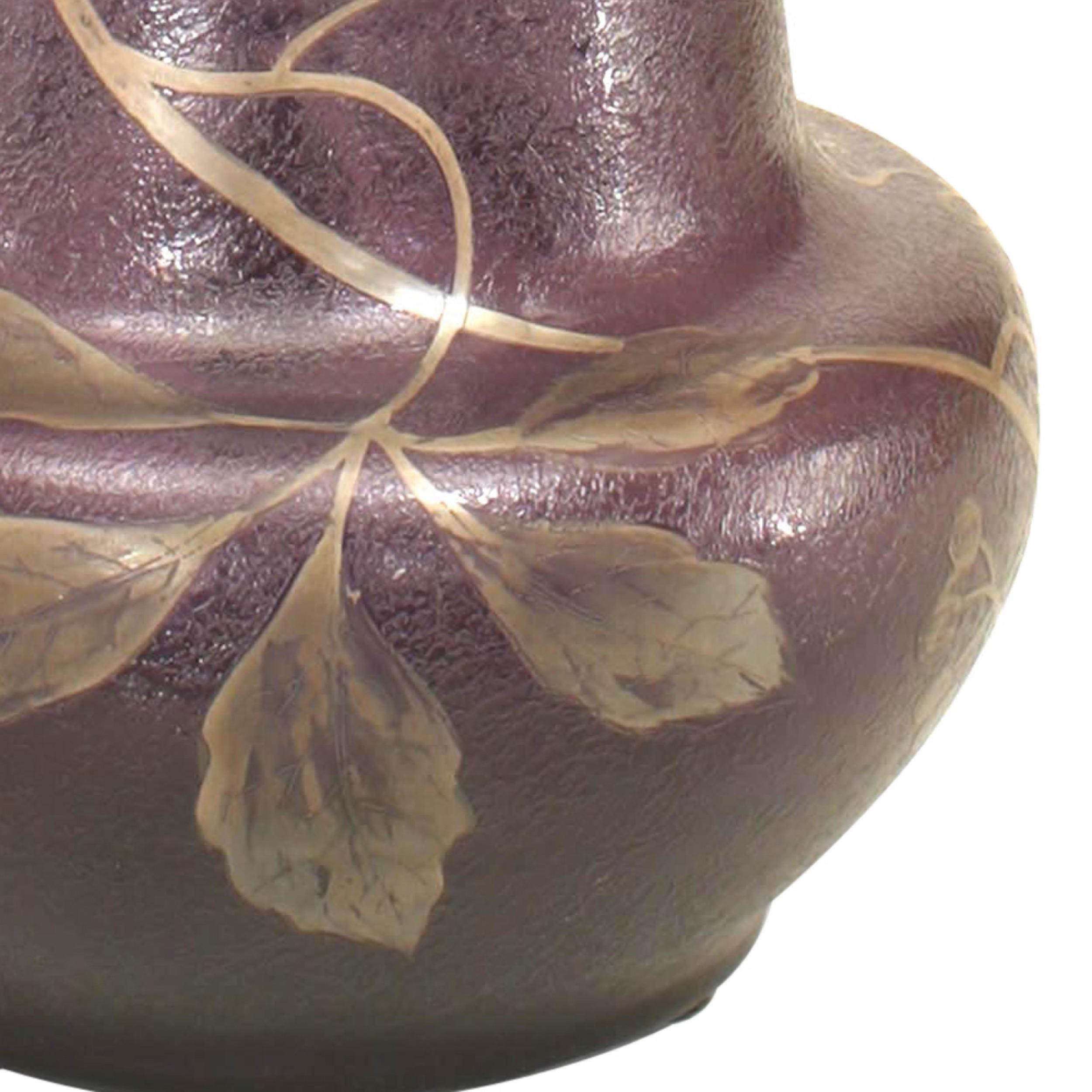Hand-Crafted French Victorian Purple and Silver Glass Vase For Sale