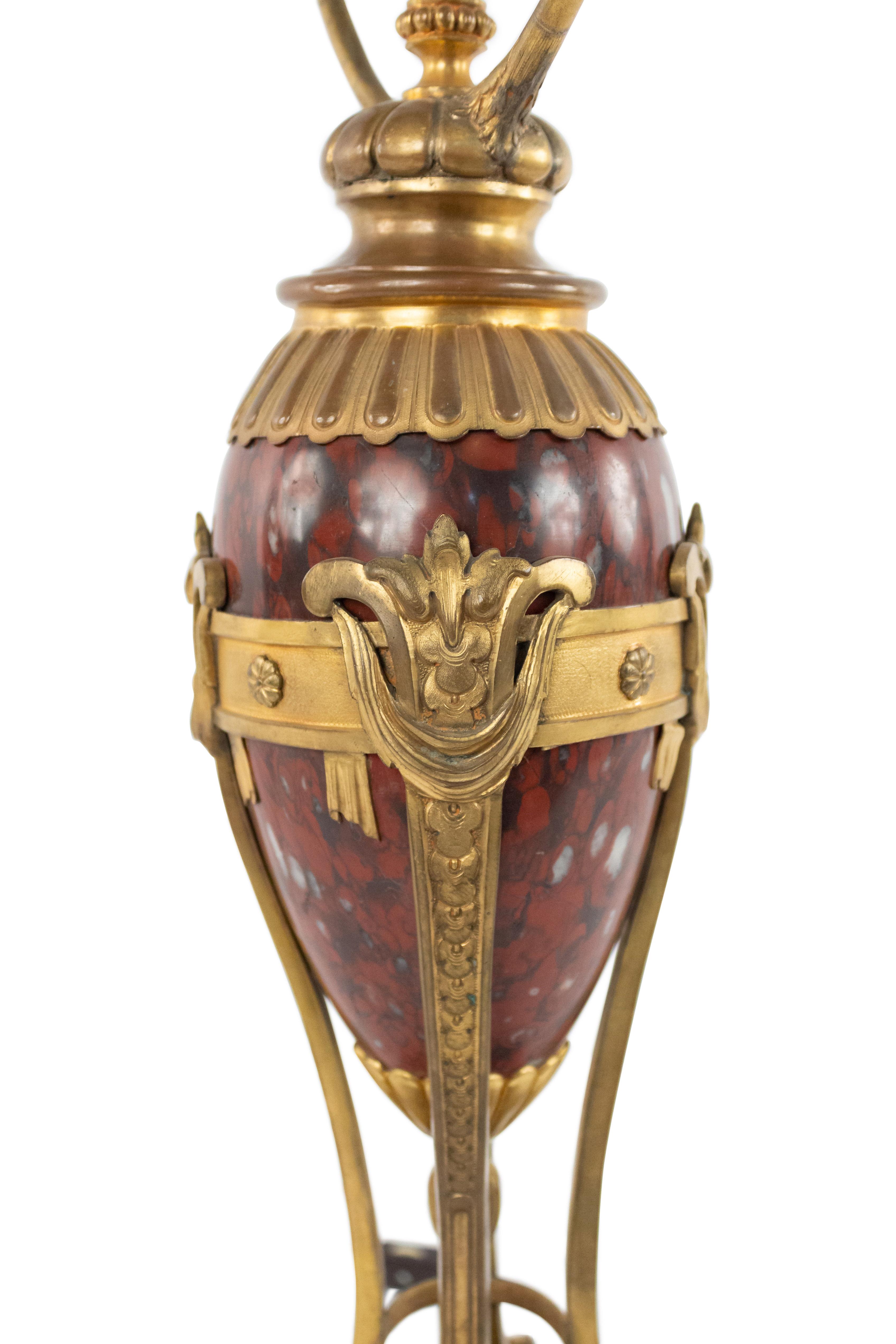 French Victorian Rouge Marble and Bronze Table Lamp For Sale 2