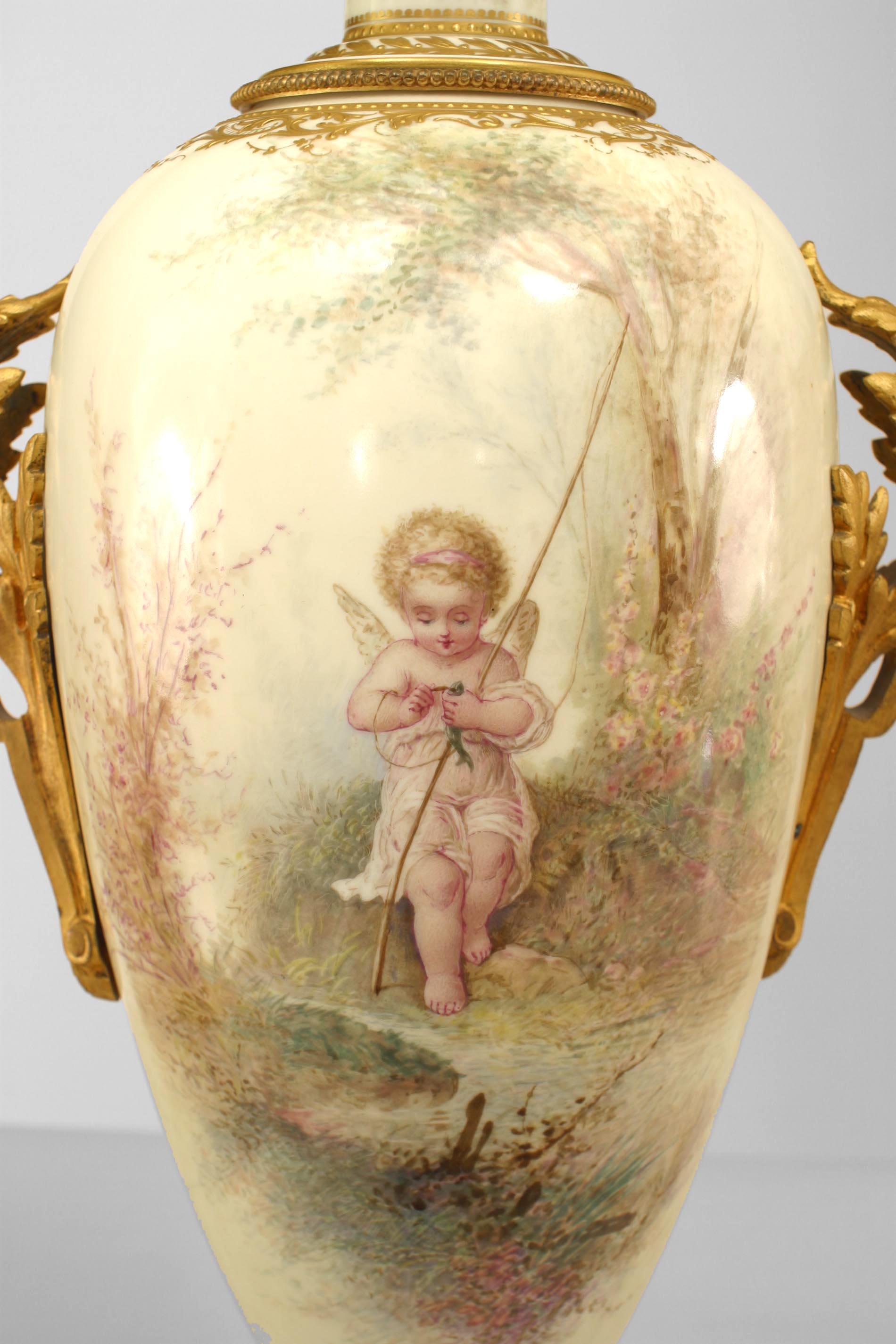 Victorien Lampe de table en porcelaine de Sèvres de l'époque victorienne française en vente