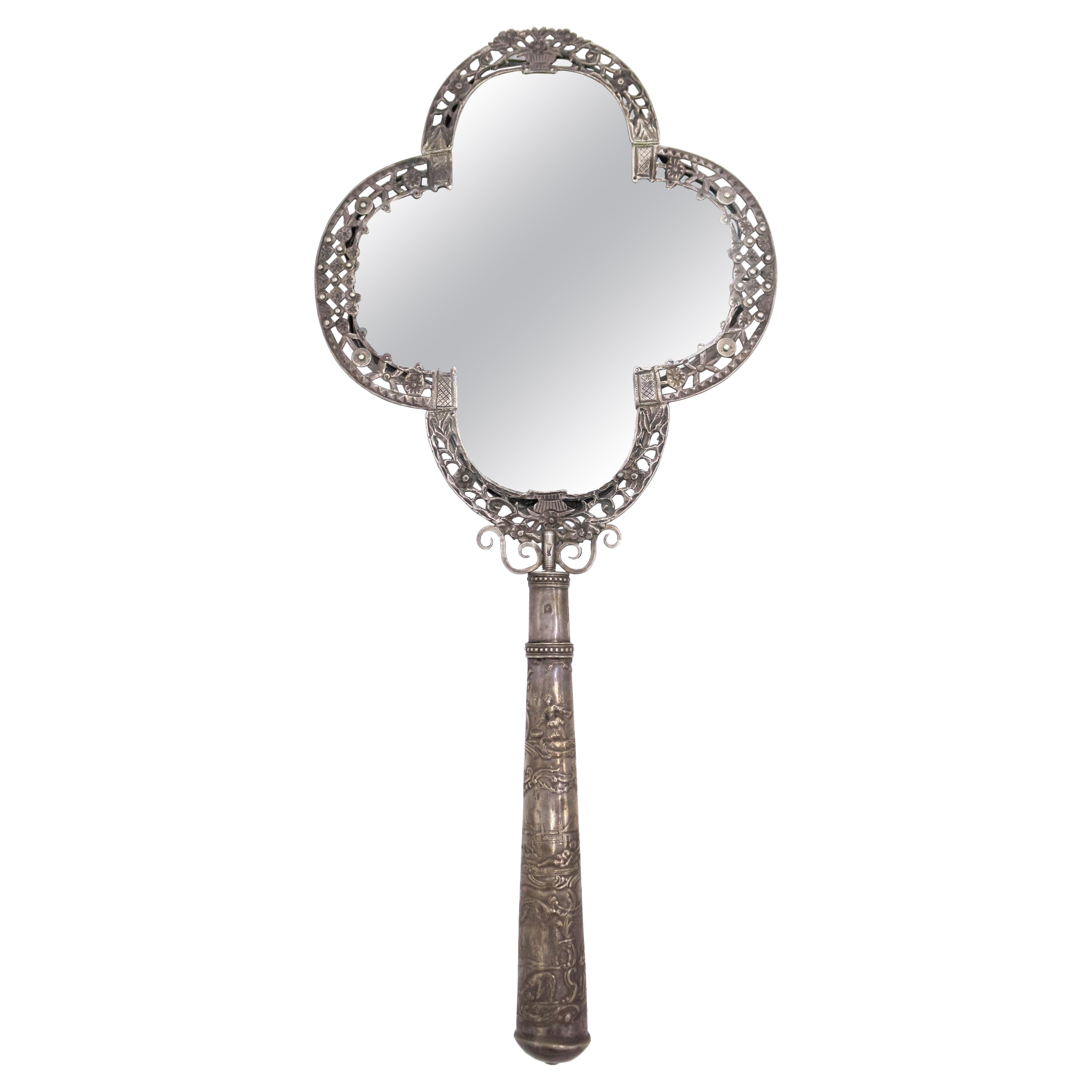 Miroir à main victorien français en métal argenté