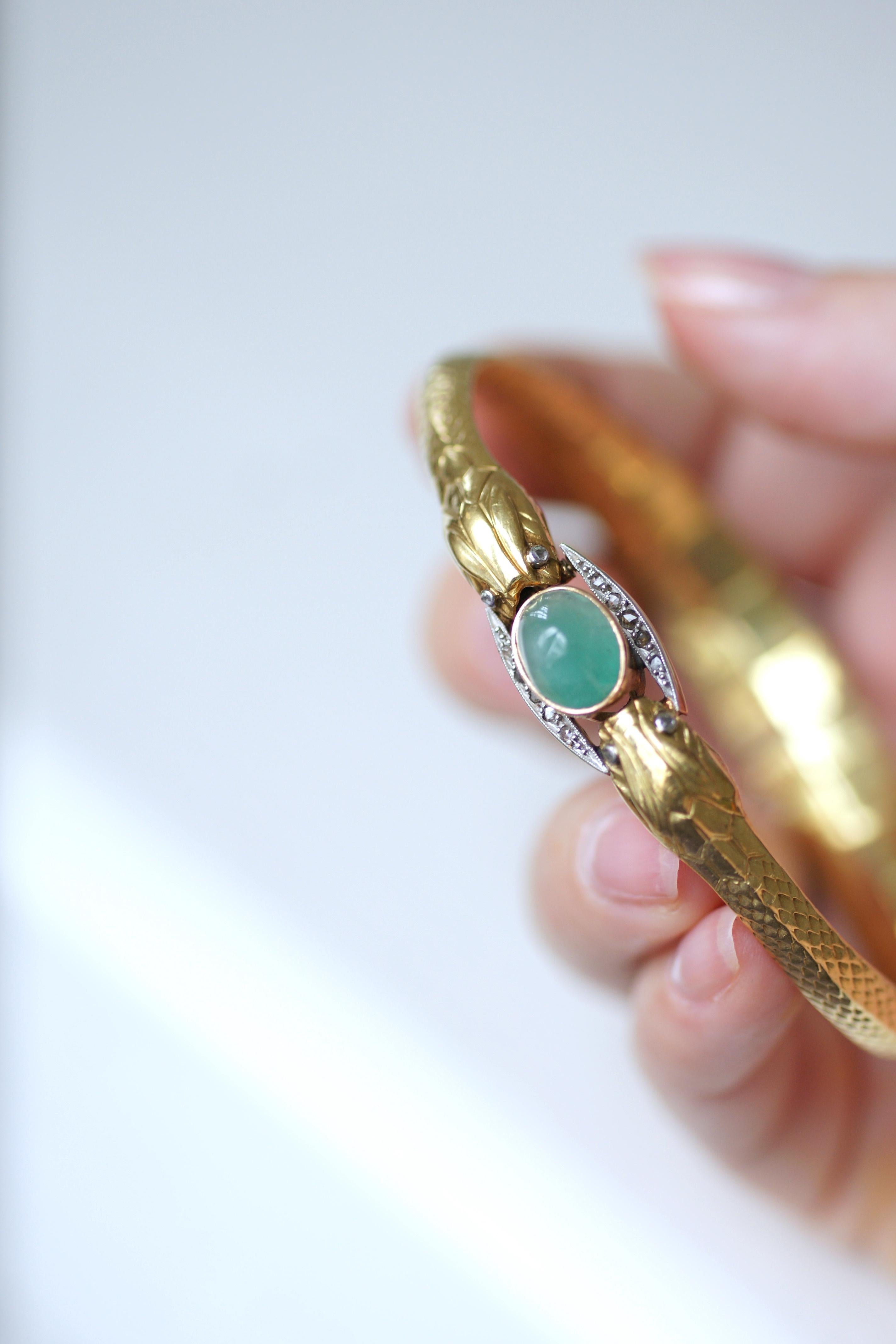 French Victorian Snake Bangle in Gold, Emerald & Diamonds For Sale 6