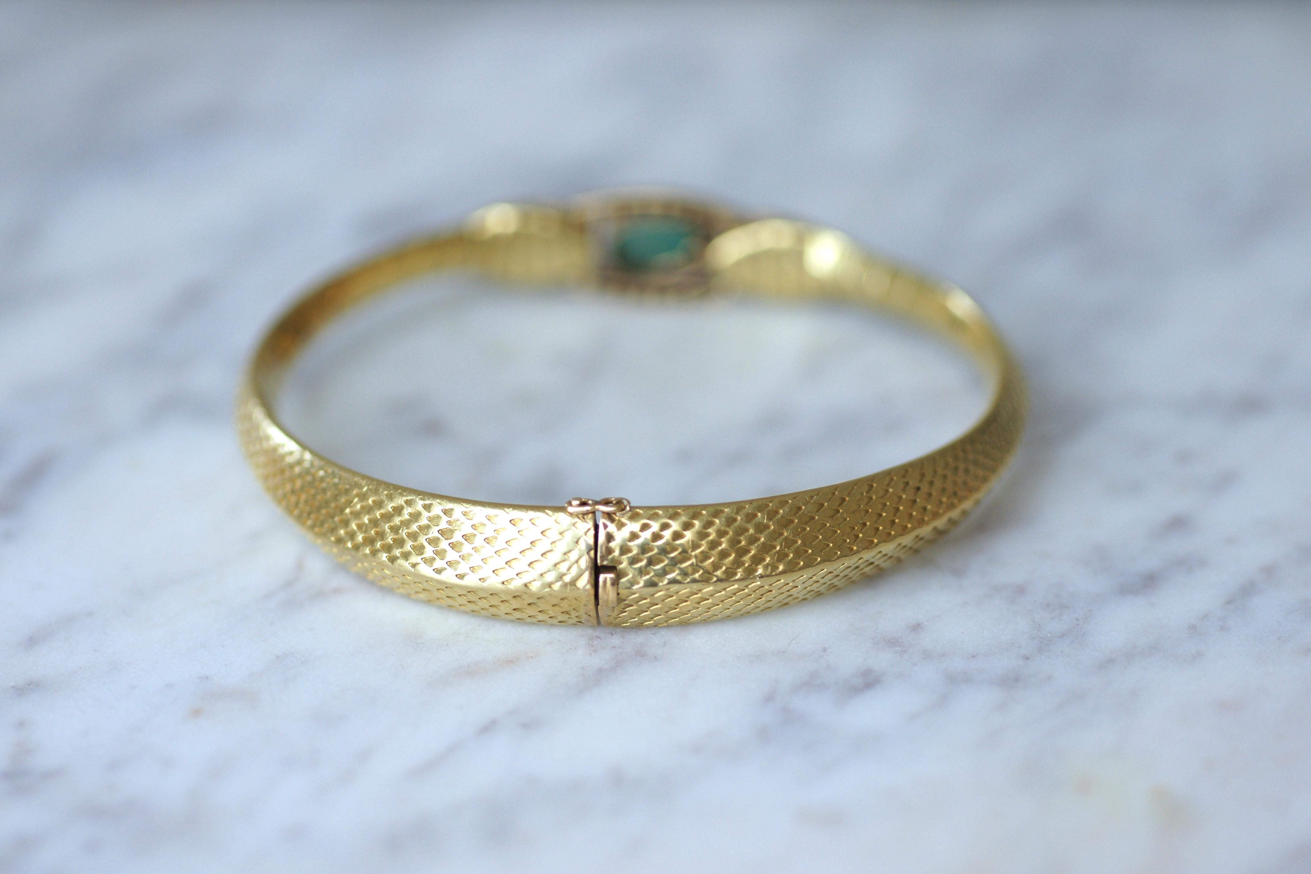 French Victorian Snake Bangle in Gold, Emerald & Diamonds For Sale 8