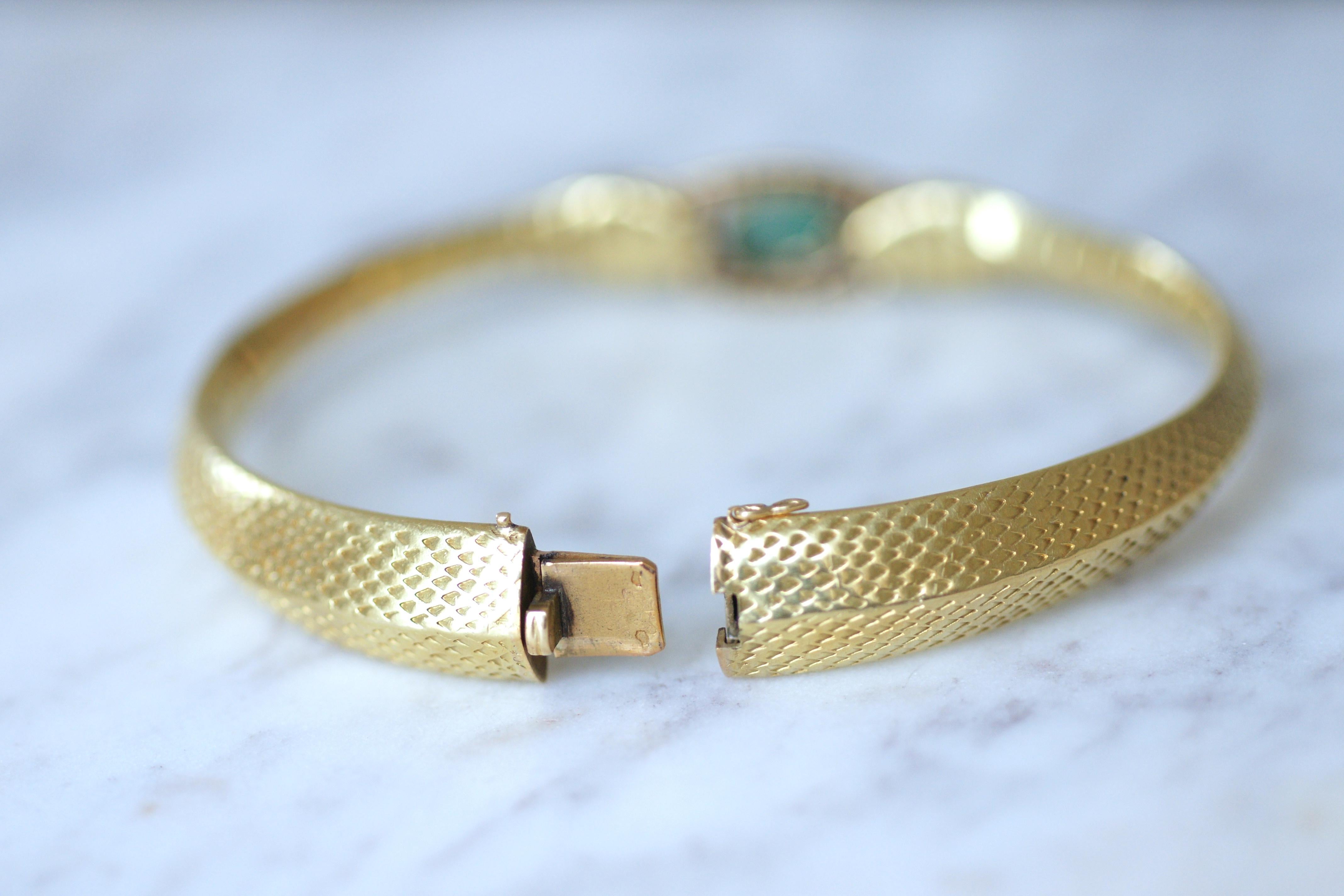 French Victorian Snake Bangle in Gold, Emerald & Diamonds For Sale 10
