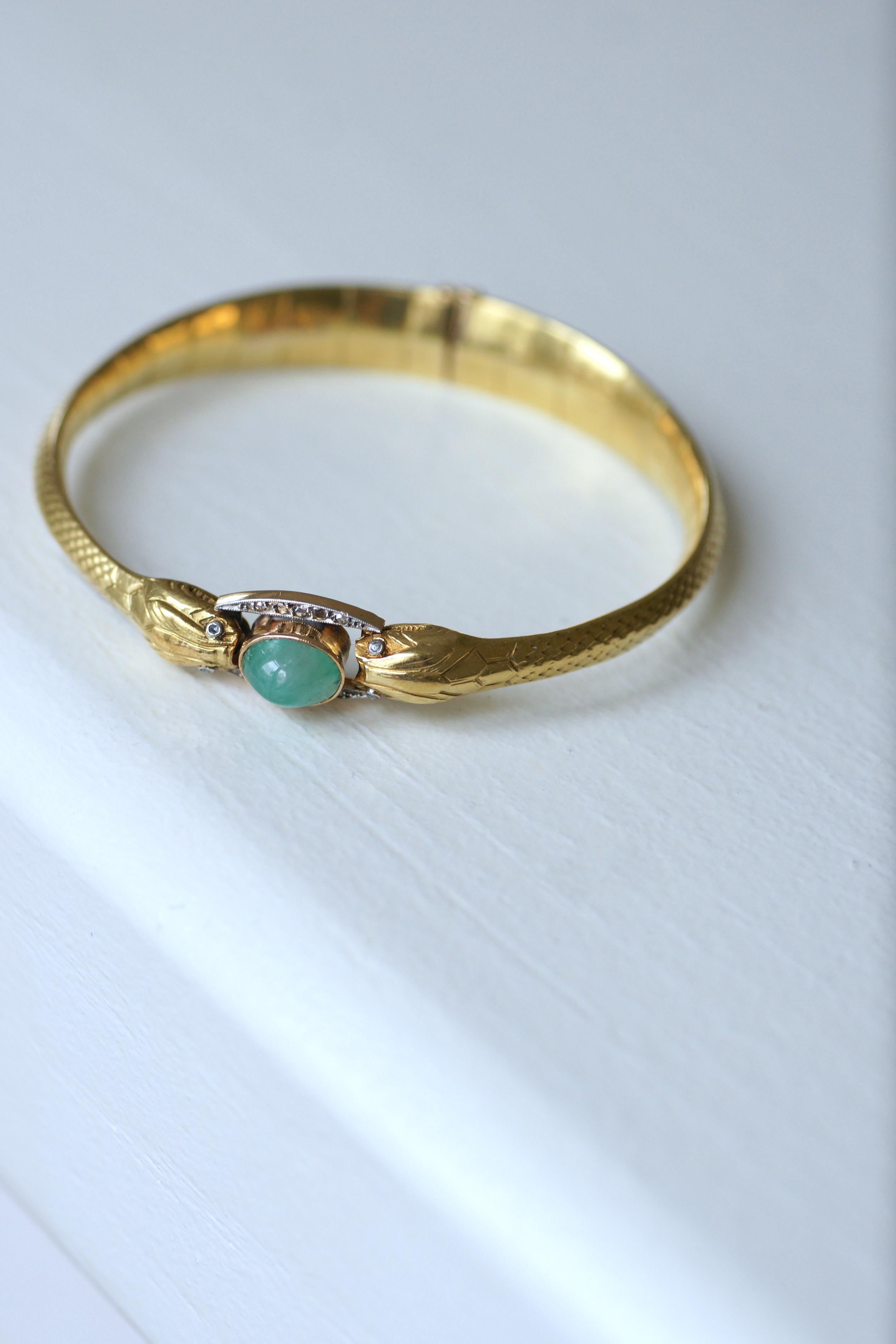 French Victorian Snake Bangle in Gold, Emerald & Diamonds For Sale 12
