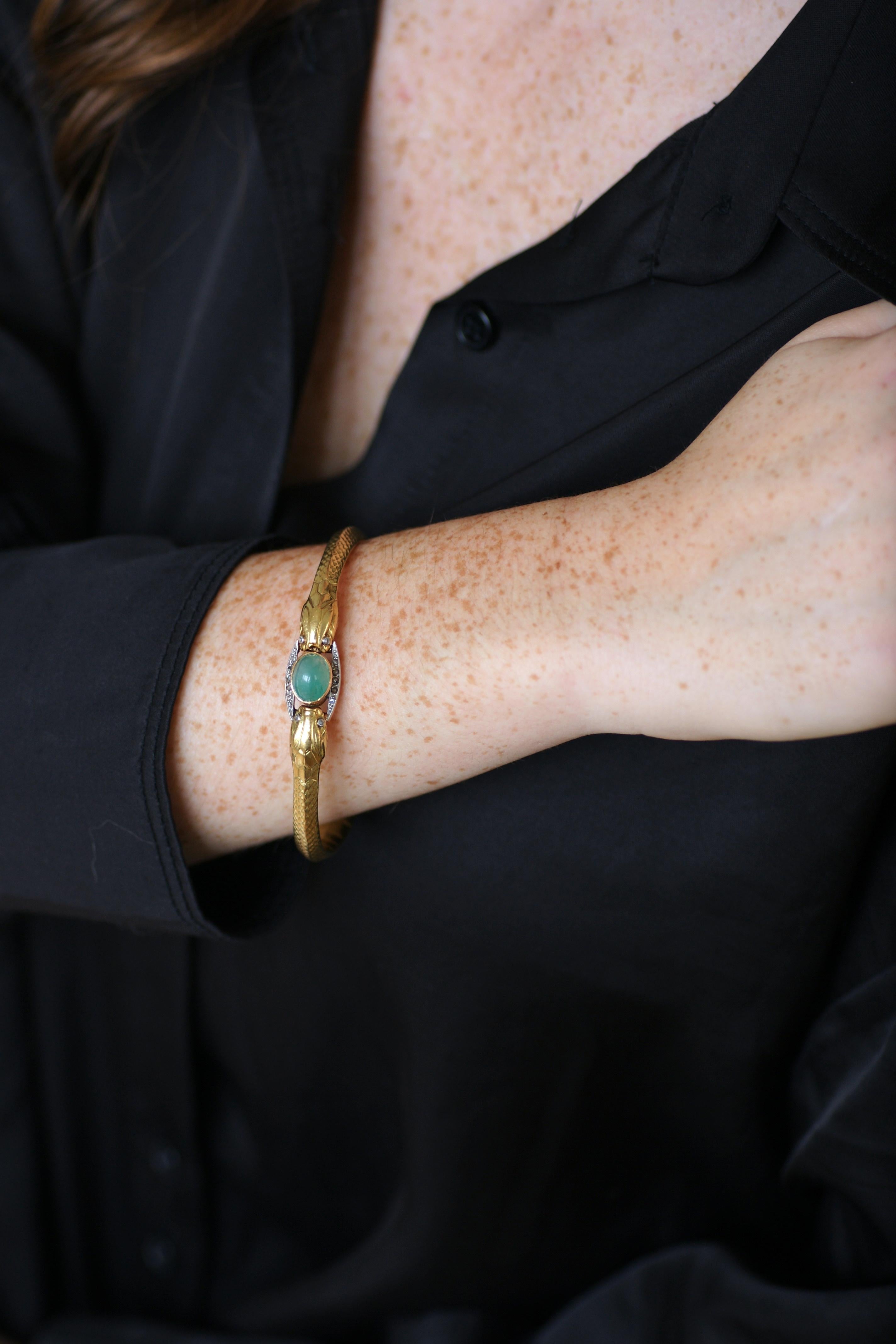 French Victorian Snake Bangle in Gold, Emerald & Diamonds For Sale 1