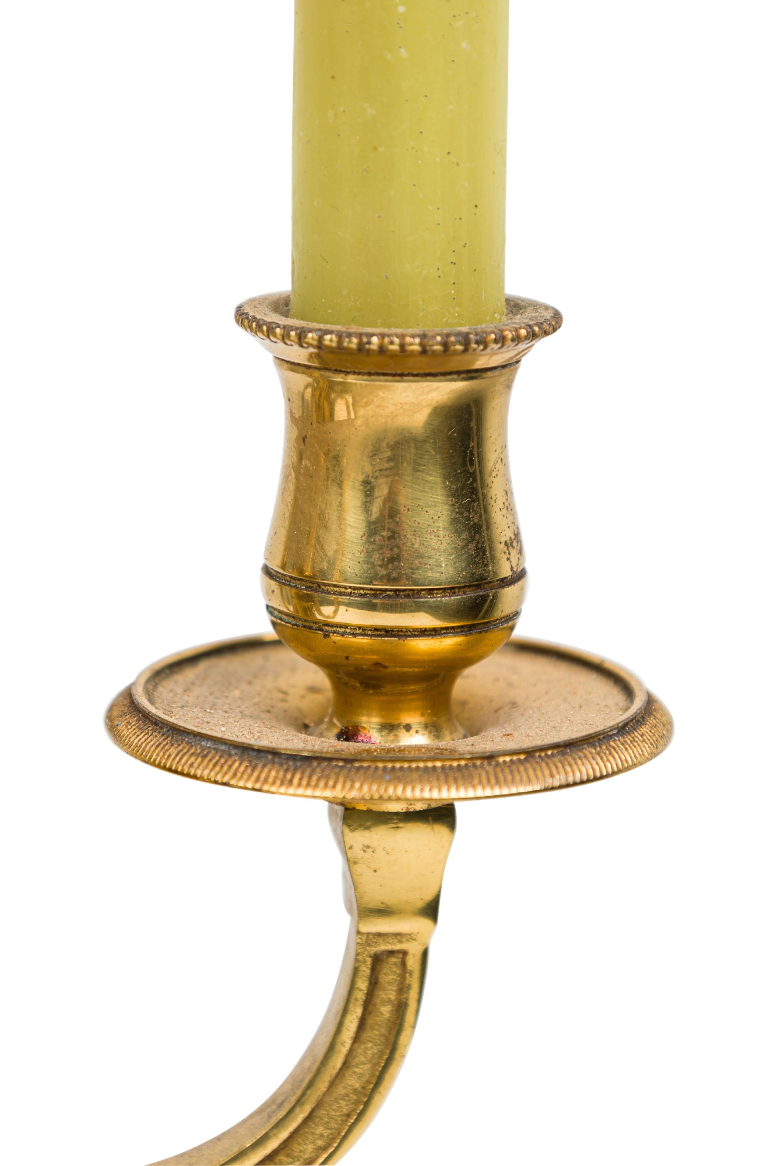 Lampe de table bouilotte en laiton de style victorien français avec abat-jour en métal vert foncé en vente 4
