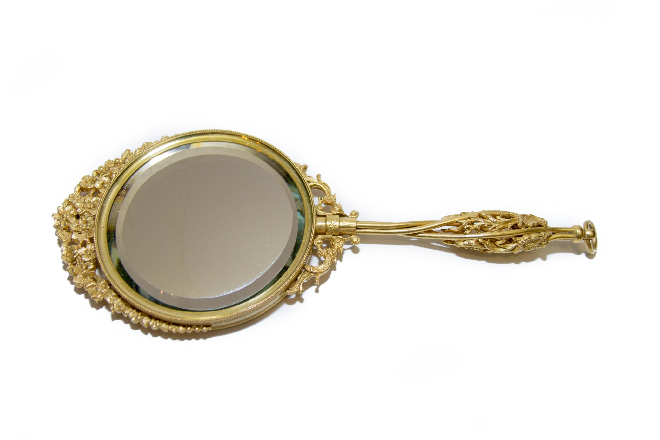French Victorian Style Brass Filigree Hand Mirror In Good Condition In Barntrup, DE
