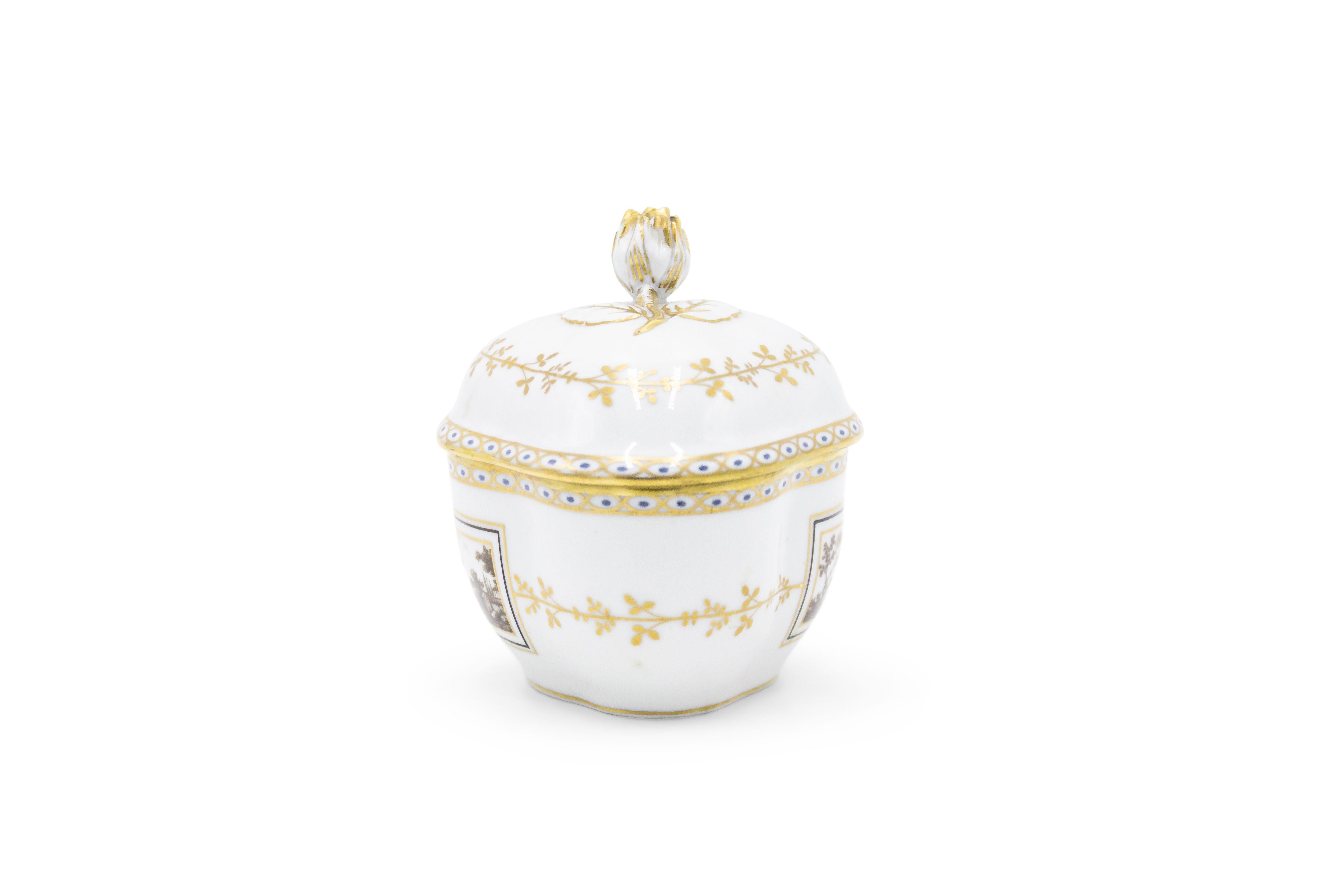 20th Century French Victorian Style White Porcelain Box For Sale