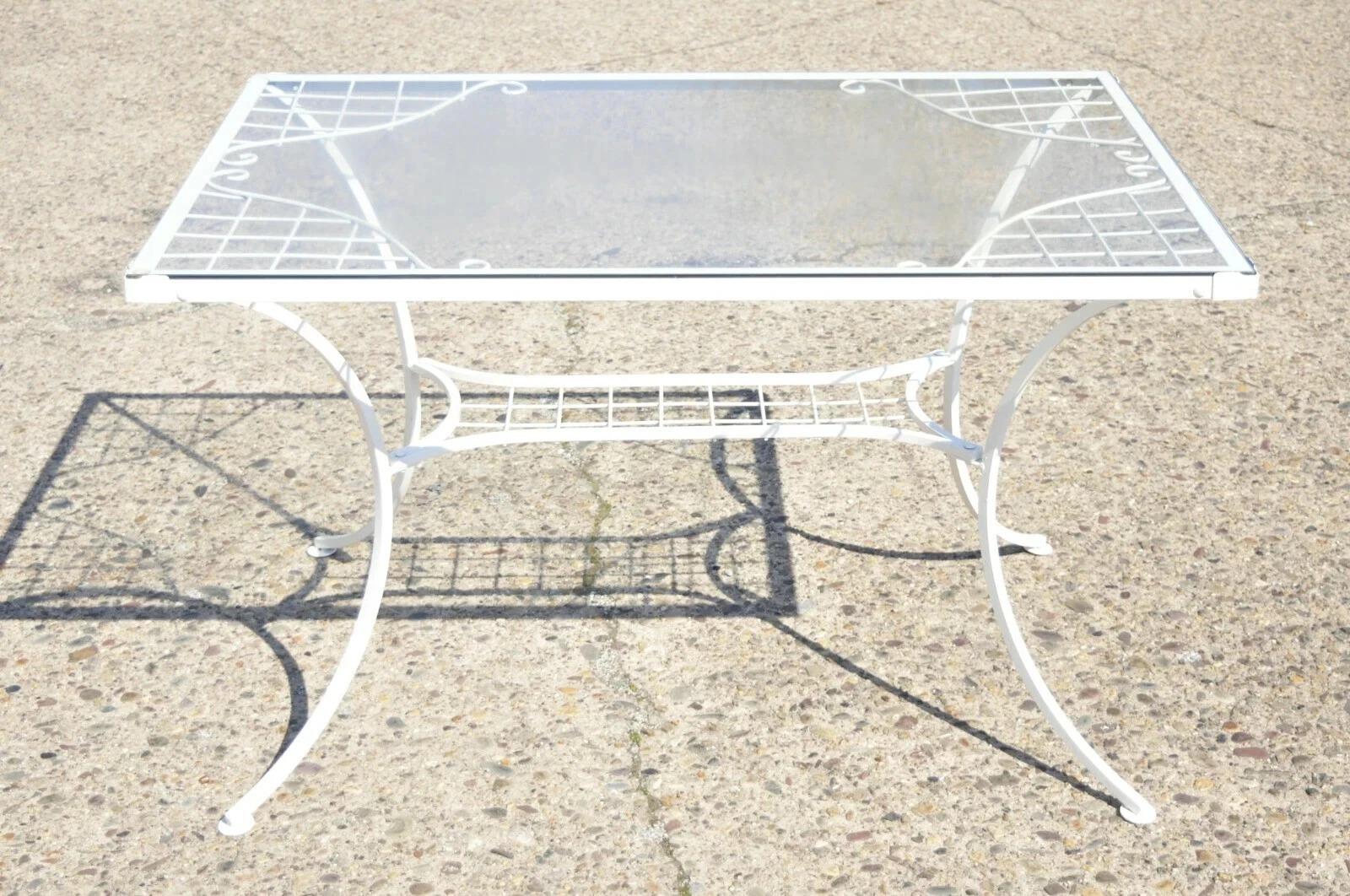 French Victorian Style White Wrought Iron Lattice Garden Patio Dining Set - 5 Pc For Sale 1