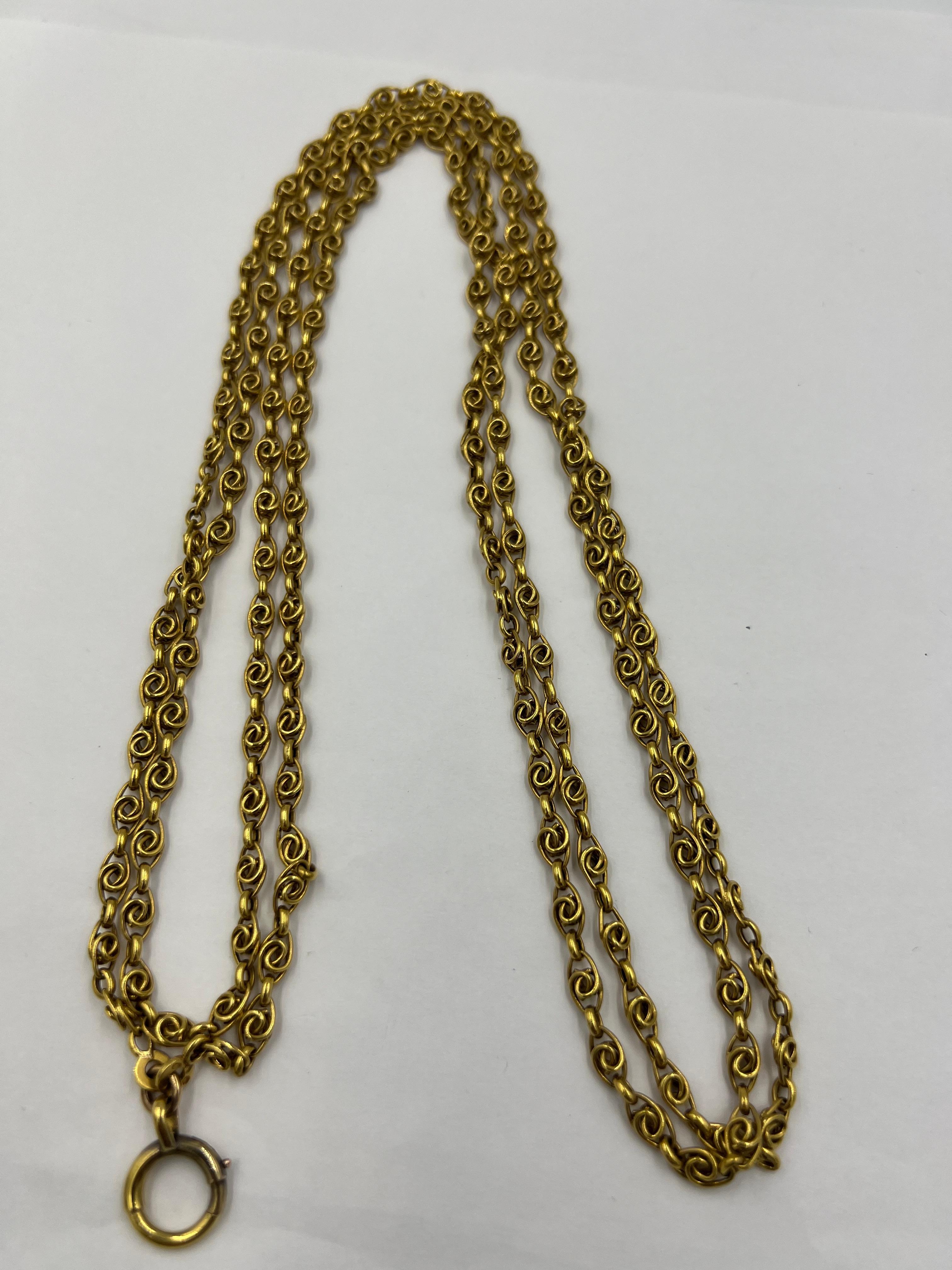 French Victorian Yellow Gold Long Chain  In Good Condition For Sale In Los Angeles, CA