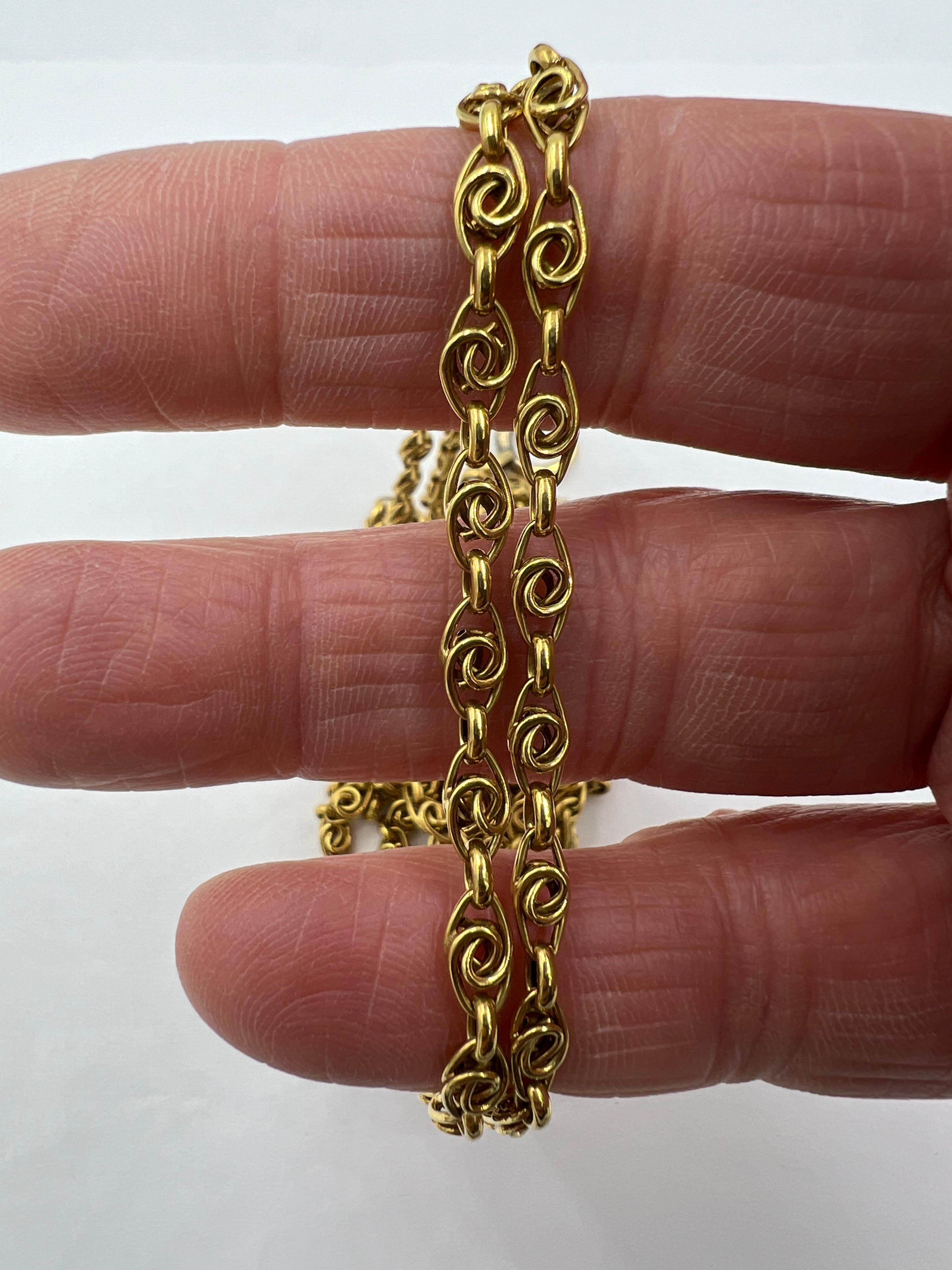French Victorian Yellow Gold Long Chain  For Sale 2