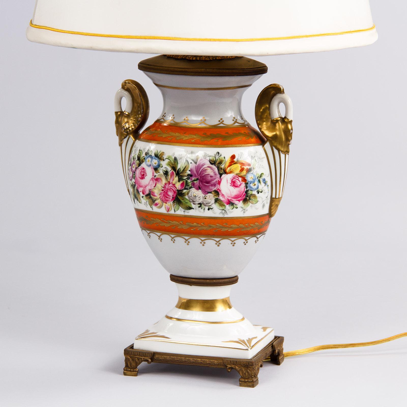 20th Century French Vieux Paris Ceramic Table Lamp, Early 1900s For Sale