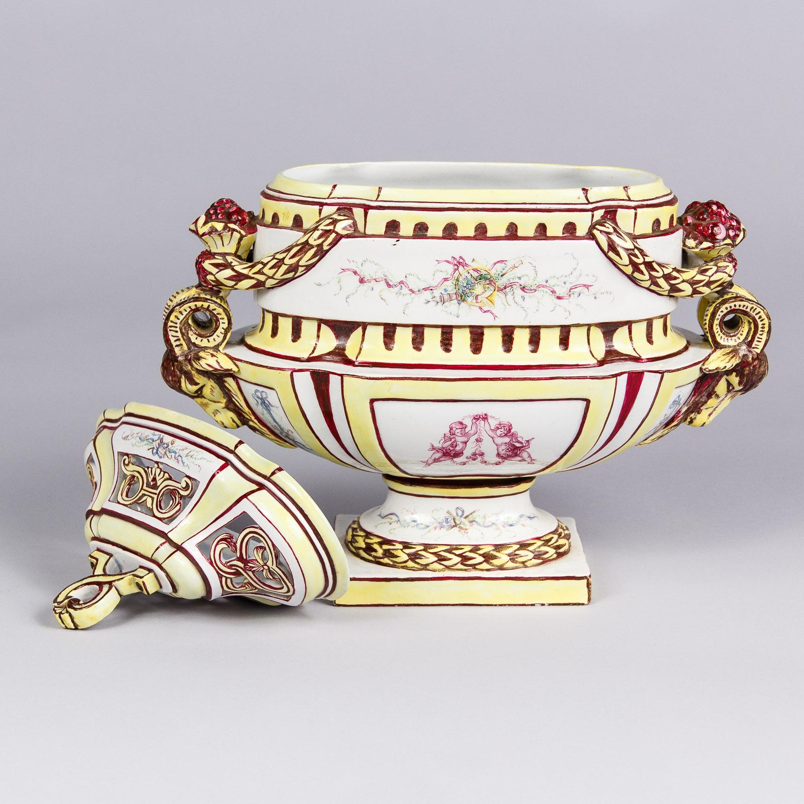 French Vieux Paris Ceramic Urn, Early 1900s 3