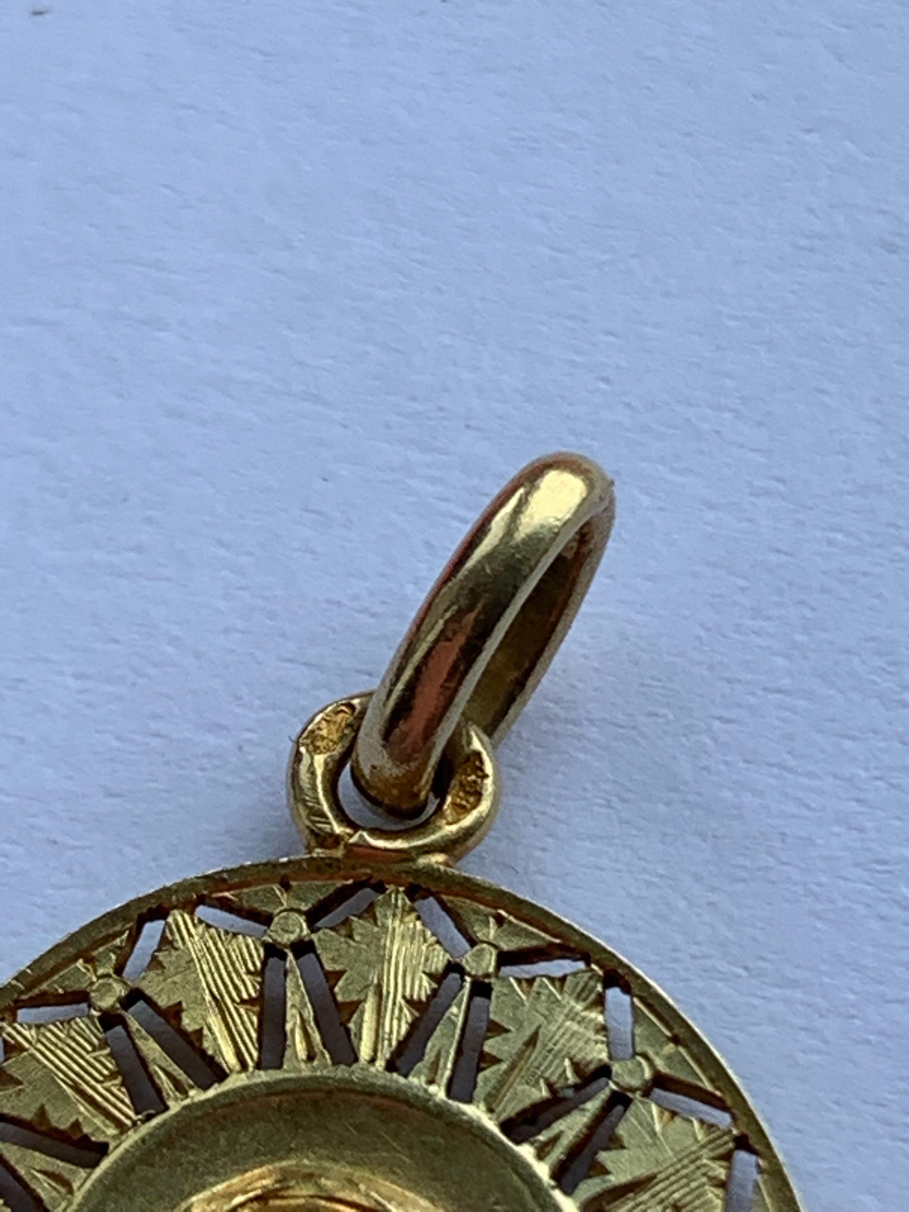 French Antique 18ct Gold Virgin Mary signed Sellier  For Sale 4