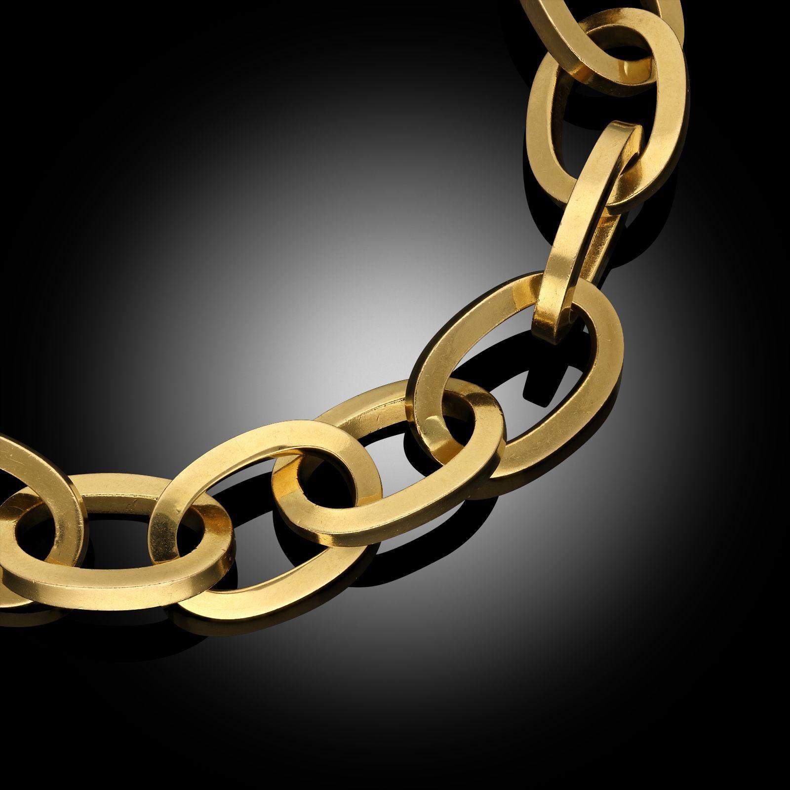 French Vintage 18ct Yellow Gold Oval Link Bracelet Circa 1960 Bon état - En vente à London, GB