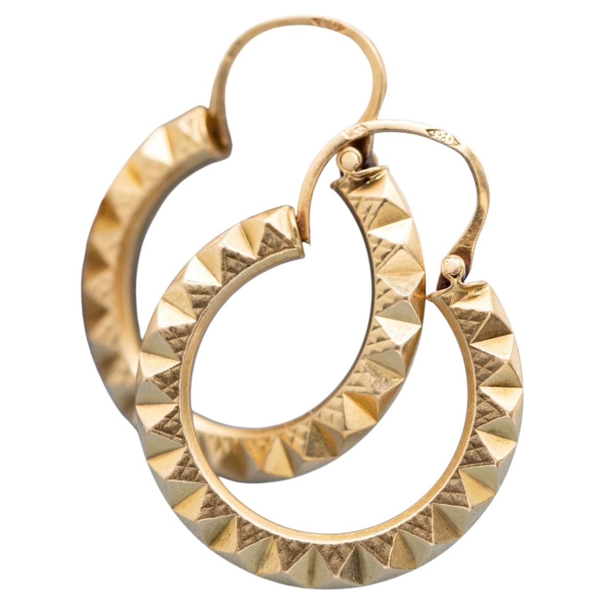 French Vintage 18K Creoles - 18 karat solid yellow gold faceted hoop earrings