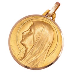 French Vintage 18K Yellow Gold Virgin Mary Charm Pendant, 1970s