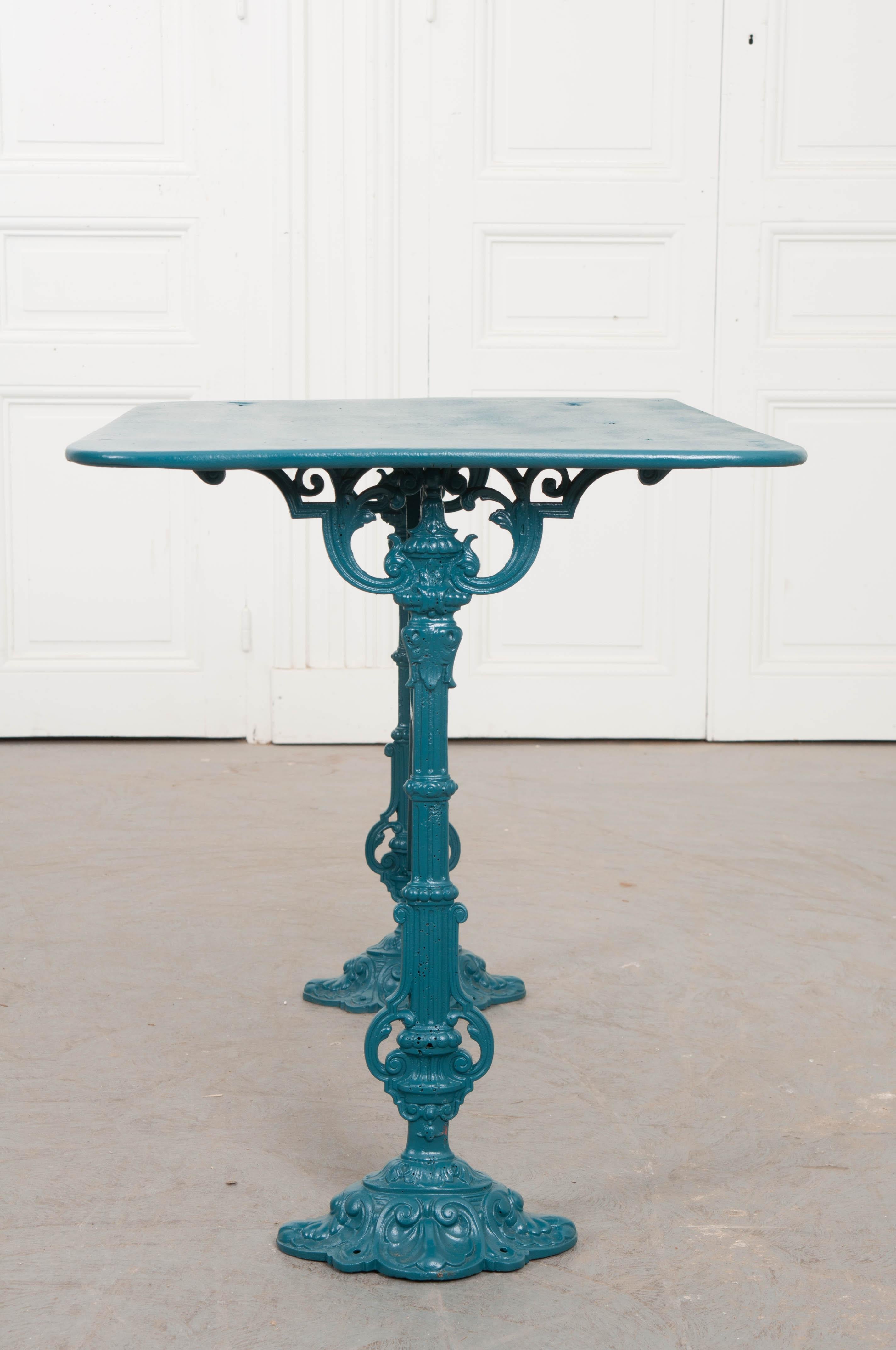 French Vintage 20th Century Iron Bistro Table 1