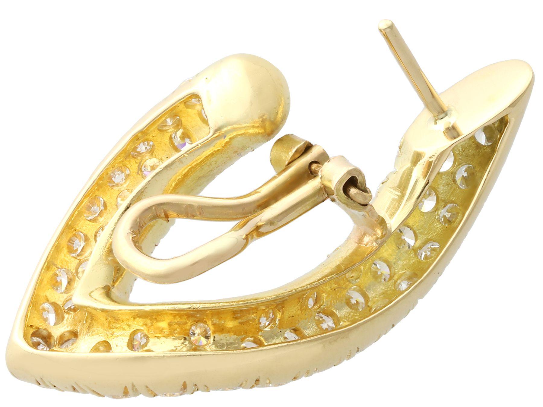 Pendientes de gota vintage franceses de oro amarillo y diamantes de 3,40 quilates en venta 1