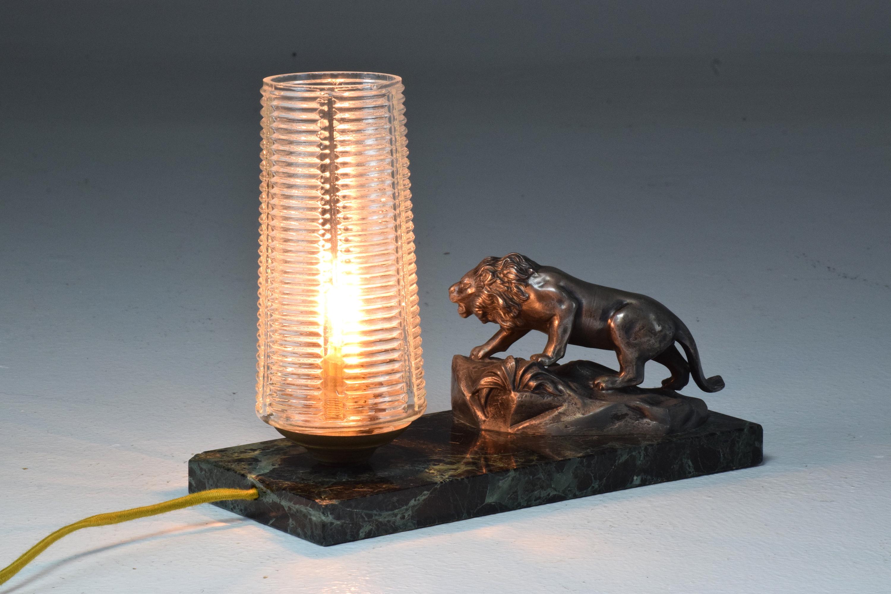 French Vintage Art Deco Lion Marble Table Lamp, 1930s 12