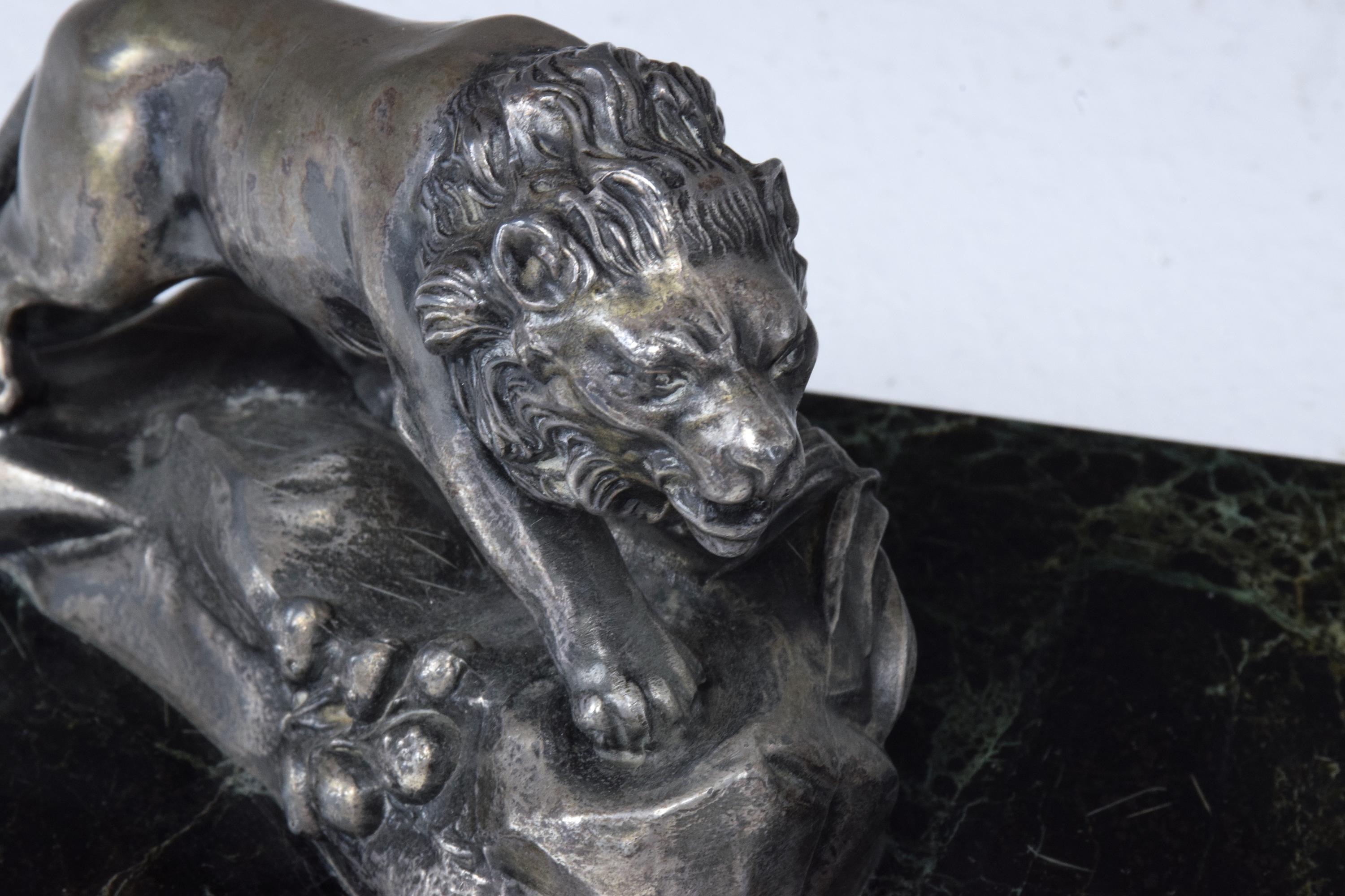 French Vintage Art Deco Lion Marble Table Lamp, 1930s 5