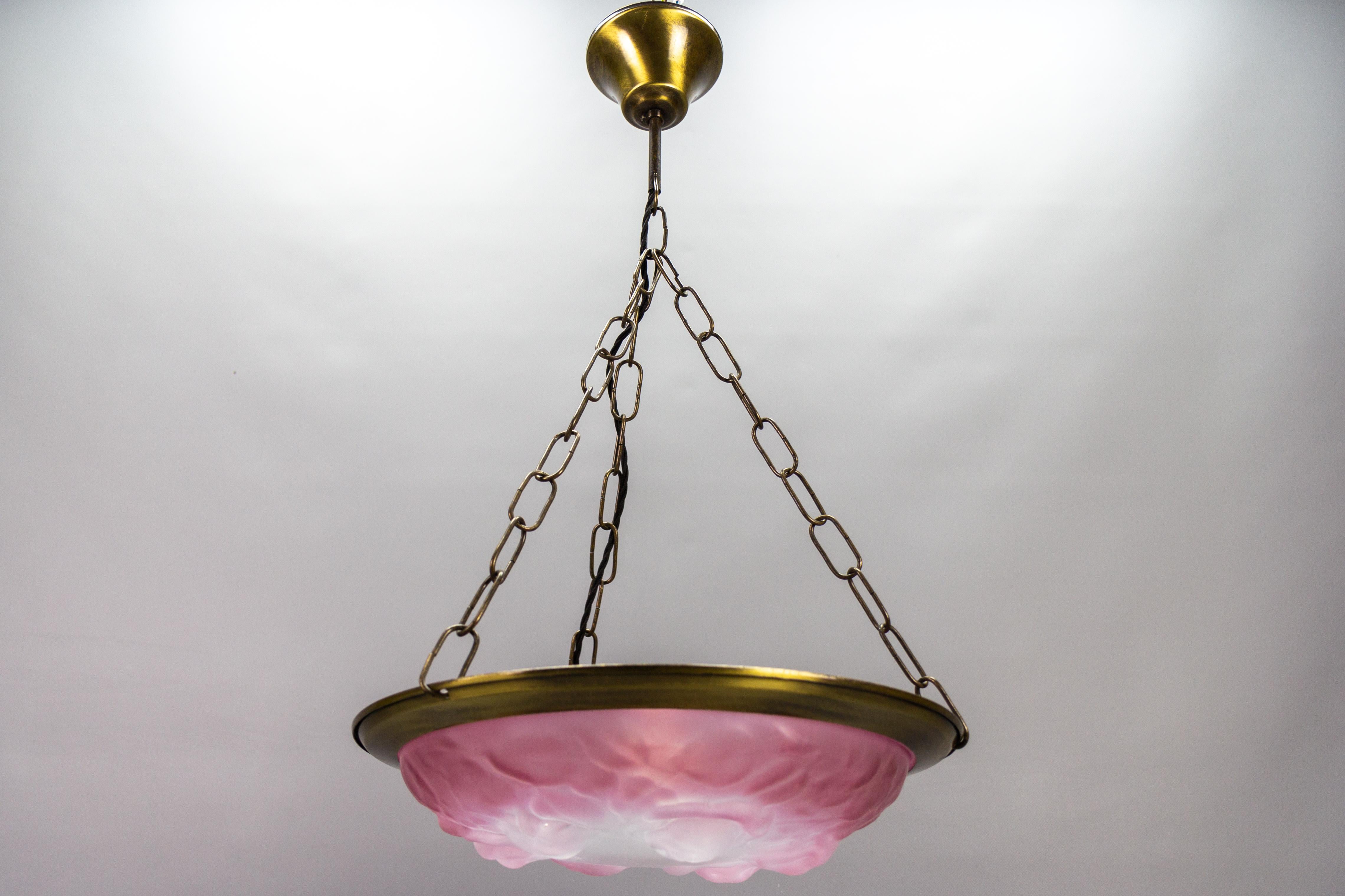 French Vintage Art Deco Style Pink and White Glass Pendant Light with Roses For Sale 2