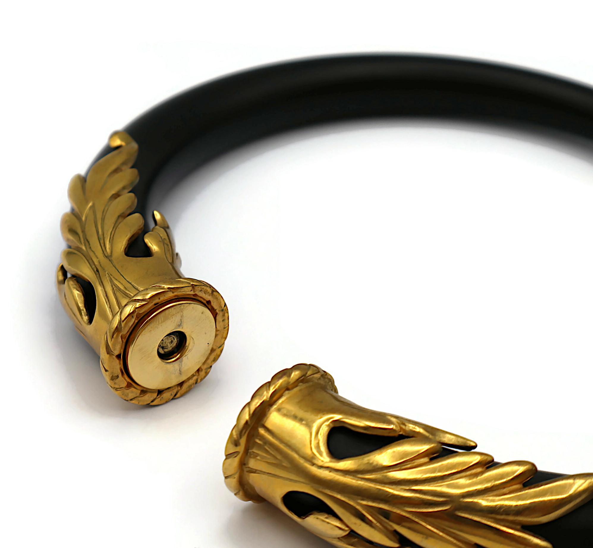 French Vintage Black Resin Gold Tone Choker Necklace For Sale 10